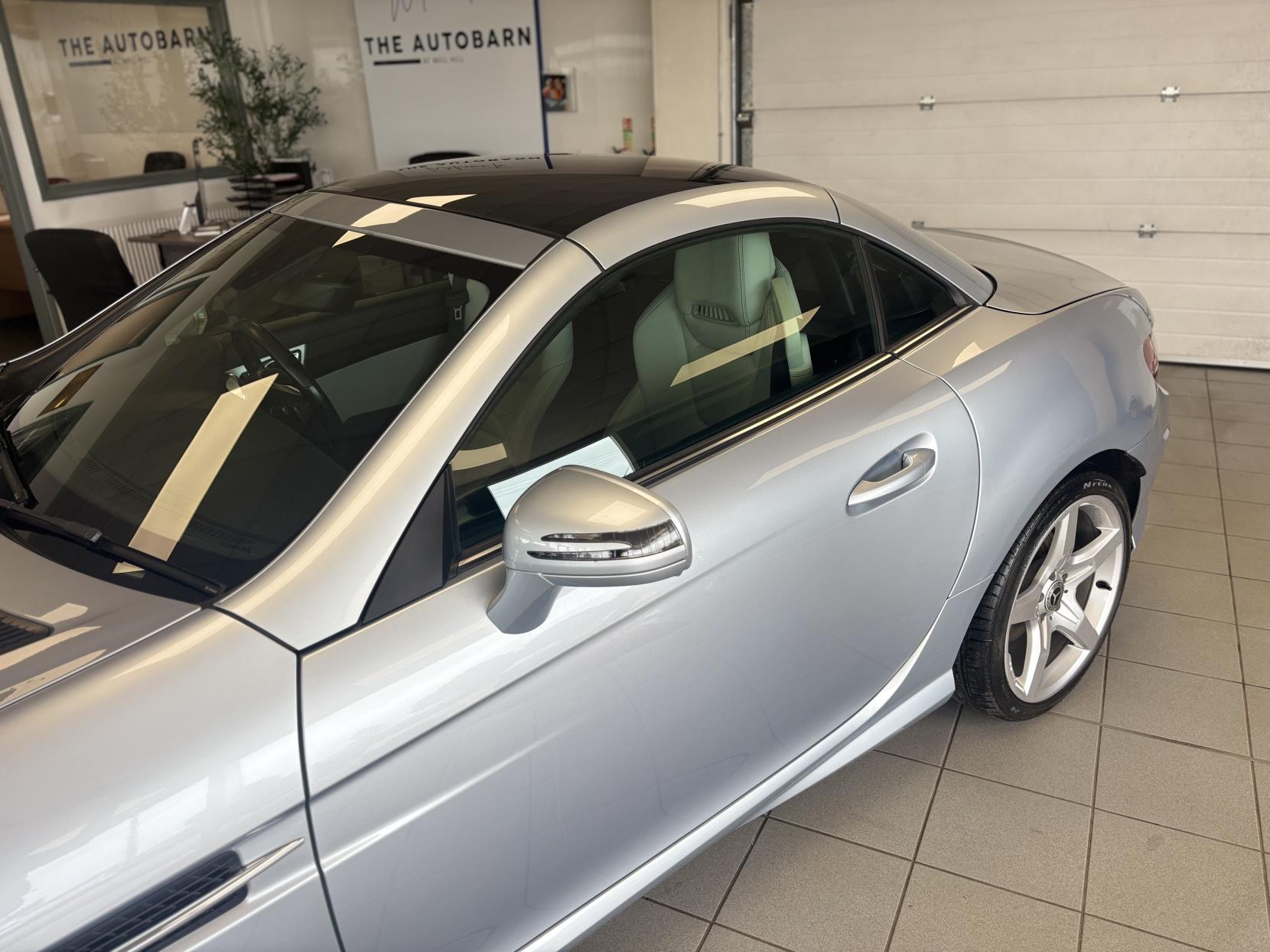 Mercedes-Benz SLK 2.1 SLK250 CDI AMG Sport Convertible 2dr Diesel G-Tronic+ Euro 5 (s/s) (204 ps)