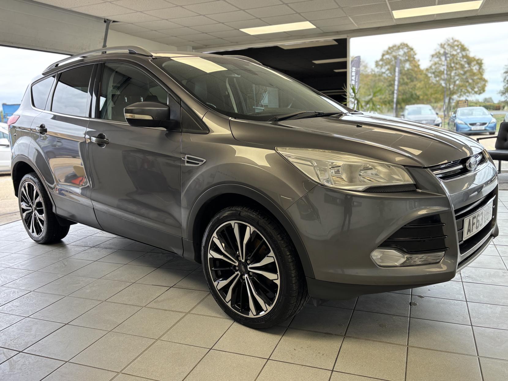Ford Kuga 2.0 TDCi Titanium SUV 5dr Diesel Manual 2WD Euro 5 (140 ps)