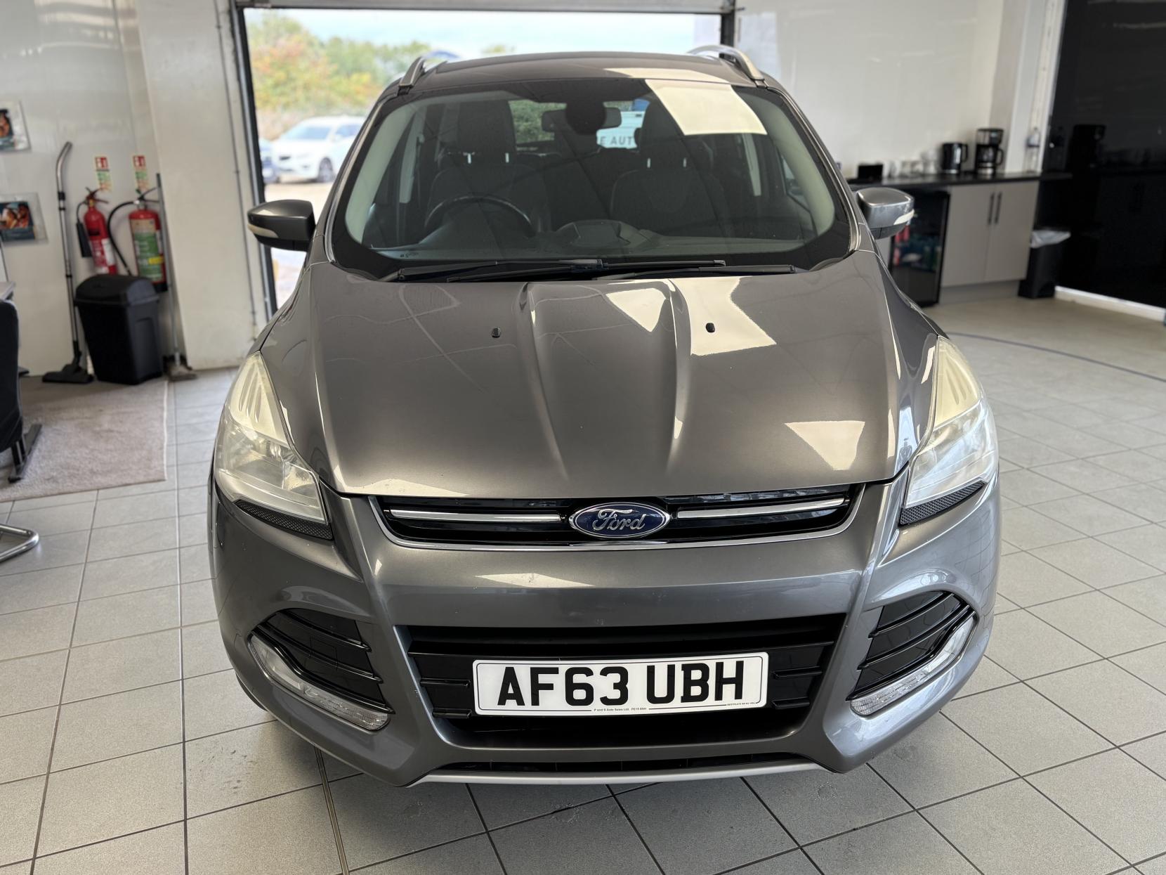 Ford Kuga 2.0 TDCi Titanium SUV 5dr Diesel Manual 2WD Euro 5 (140 ps)