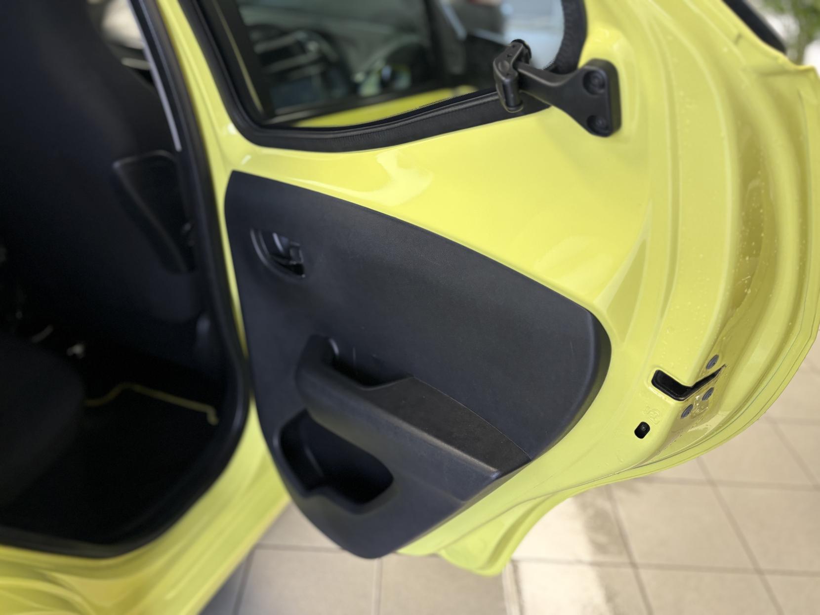 Toyota AYGO 1.0 VVT-i x-cite 3 Yellow Bi-Tone Hatchback 5dr Petrol Manual Euro 6 (68 ps)