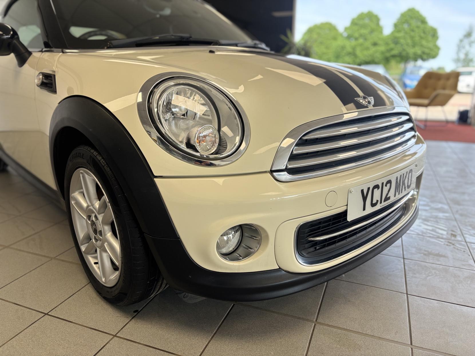 MINI Coupe 1.6 Cooper Coupe 2dr Petrol Manual Euro 5 (s/s) (122 ps)
