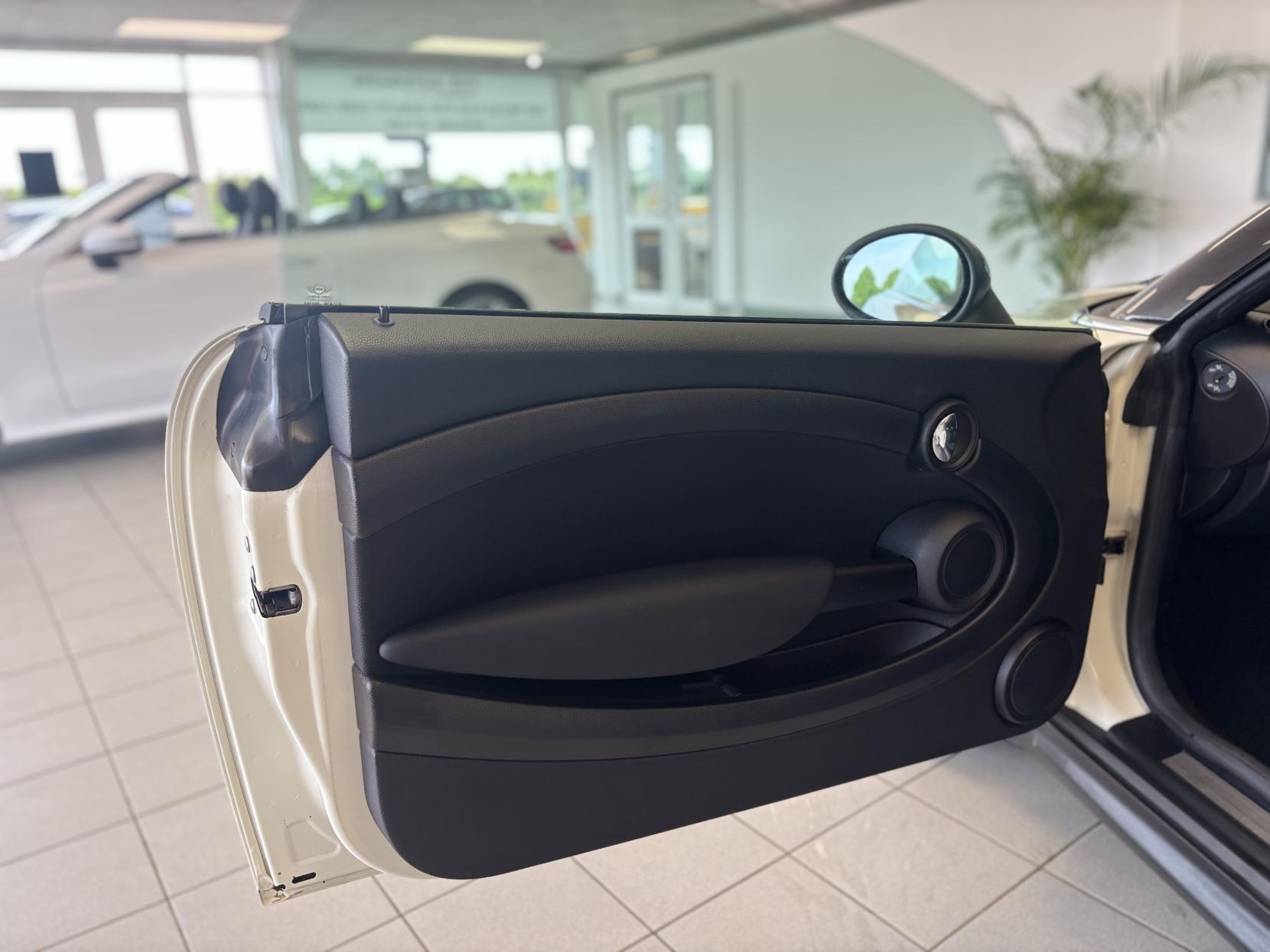 MINI Coupe 1.6 Cooper Coupe 2dr Petrol Manual Euro 5 (s/s) (122 ps)