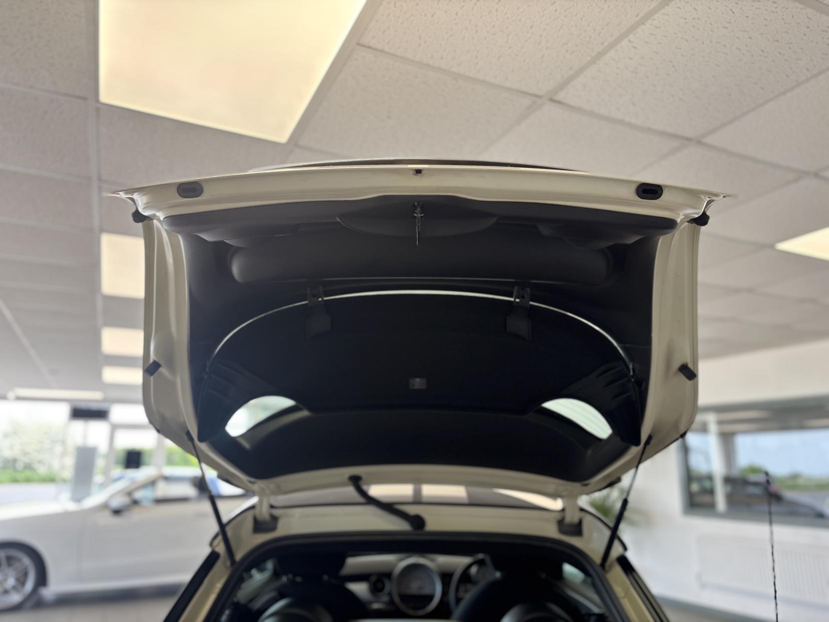 MINI Coupe 1.6 Cooper Coupe 2dr Petrol Manual Euro 5 (s/s) (122 ps)