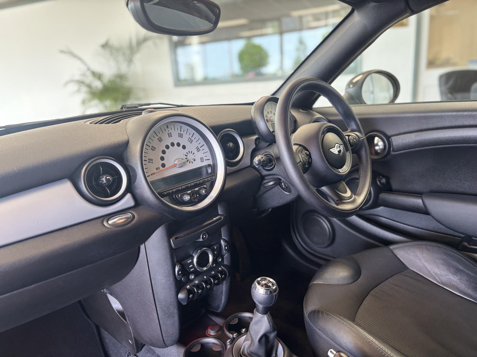 MINI Coupe 1.6 Cooper Coupe 2dr Petrol Manual Euro 5 (s/s) (122 ps)