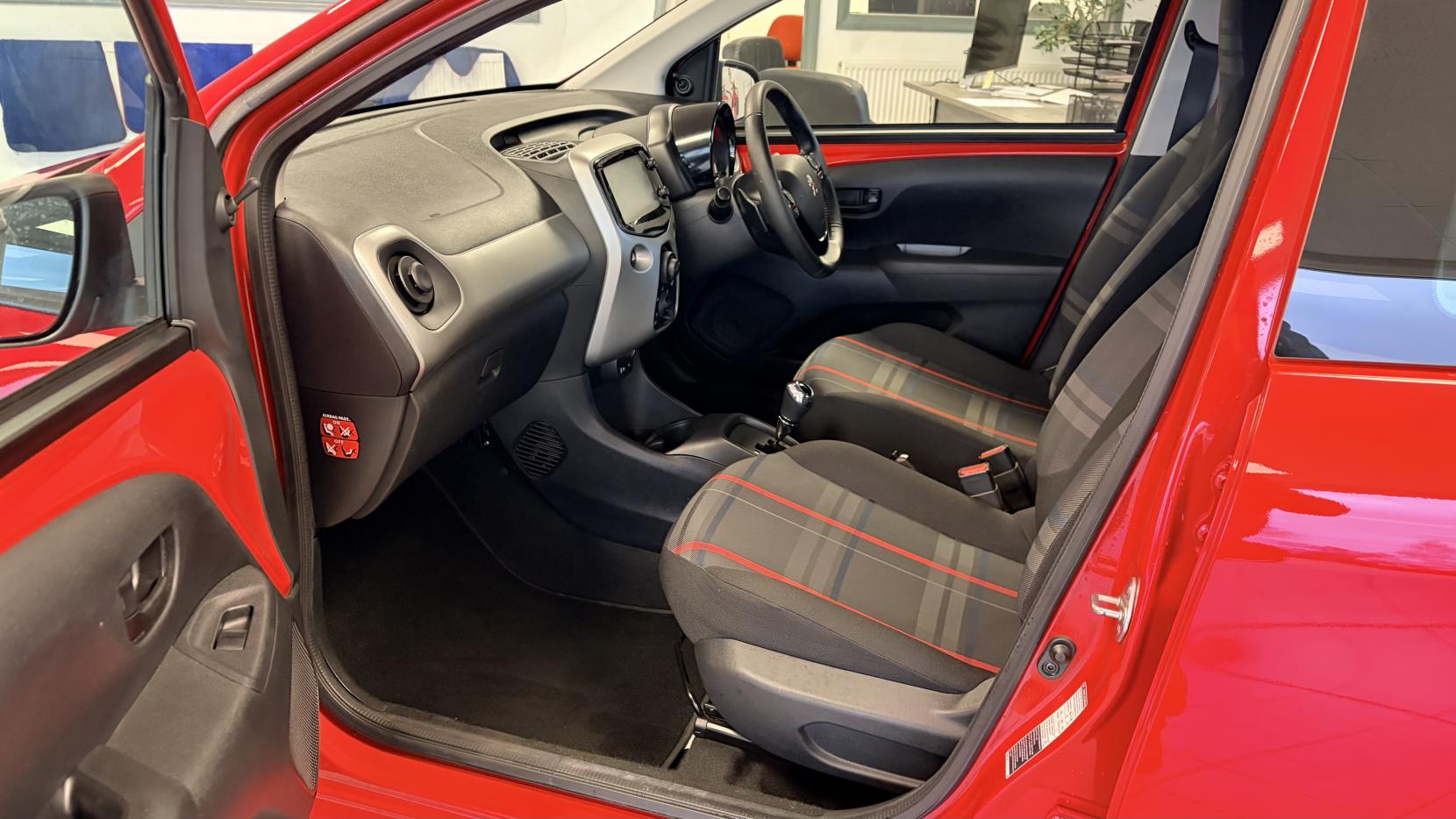 Peugeot 108 1.0 Active Hatchback 5dr Petrol 2 Tronic Euro 6 (68 ps)