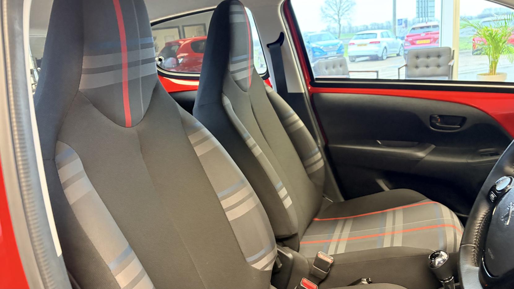 Peugeot 108 1.0 Active Hatchback 5dr Petrol 2 Tronic Euro 6 (68 ps)