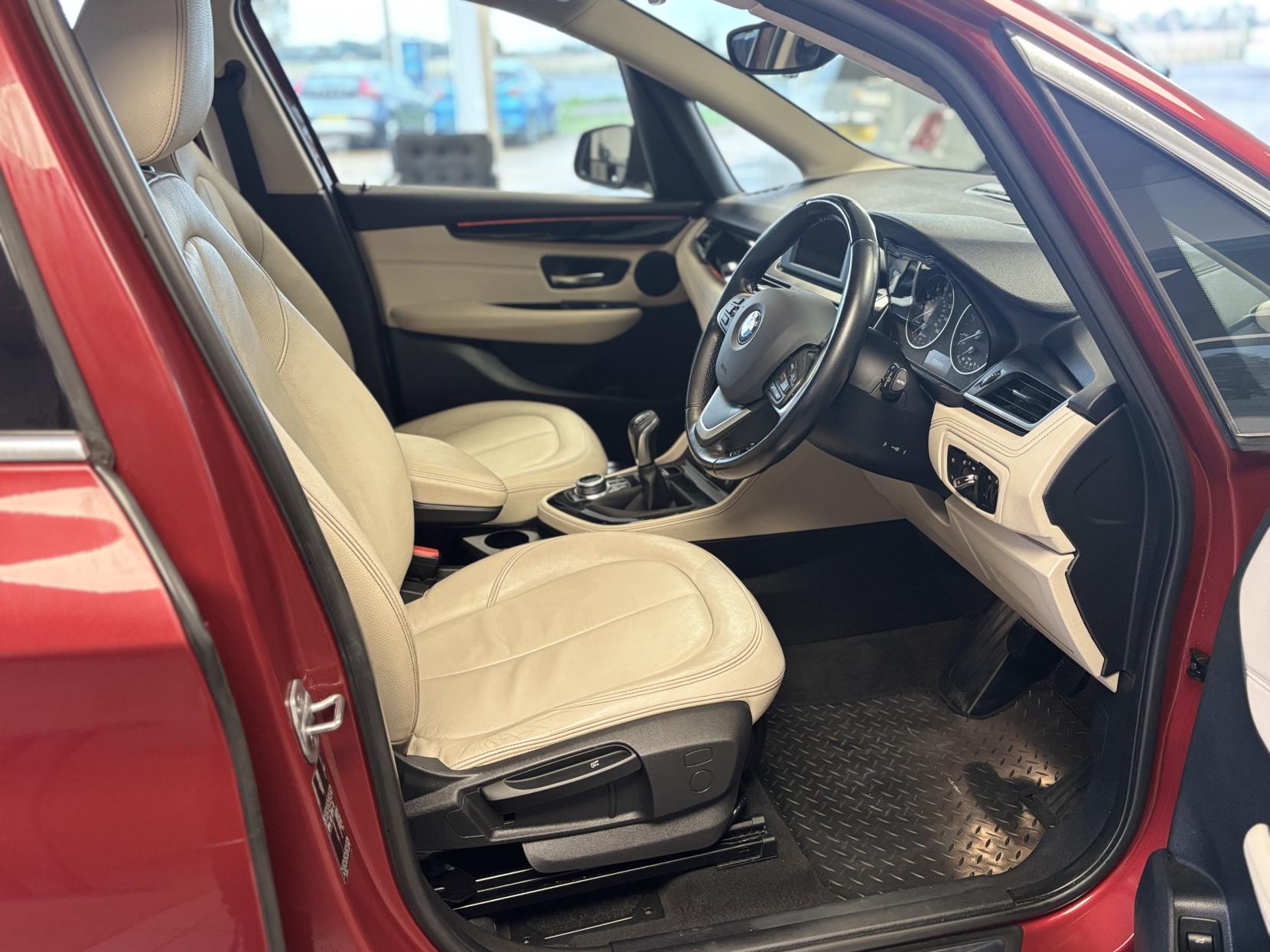 BMW 2 Series Active Tourer 1.5 216d Luxury MPV 5dr Diesel Manual Euro 6 (s/s) (116 ps)