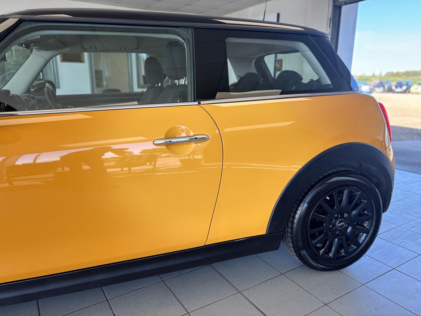MINI Hatch 1.5 Cooper D Hatchback 3dr Diesel Manual Euro 6 (s/s) (116 ps)