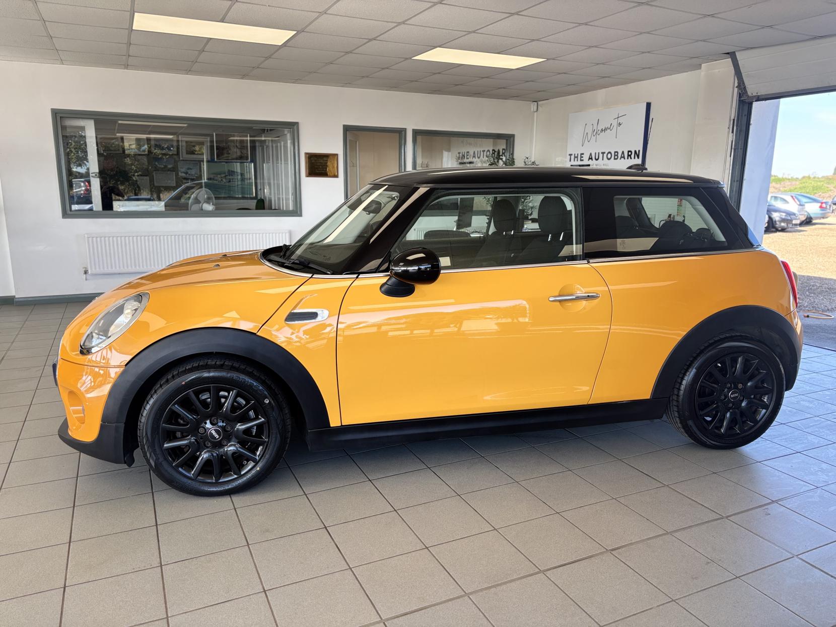 MINI Hatch 1.5 Cooper D Hatchback 3dr Diesel Manual Euro 6 (s/s) (116 ps)