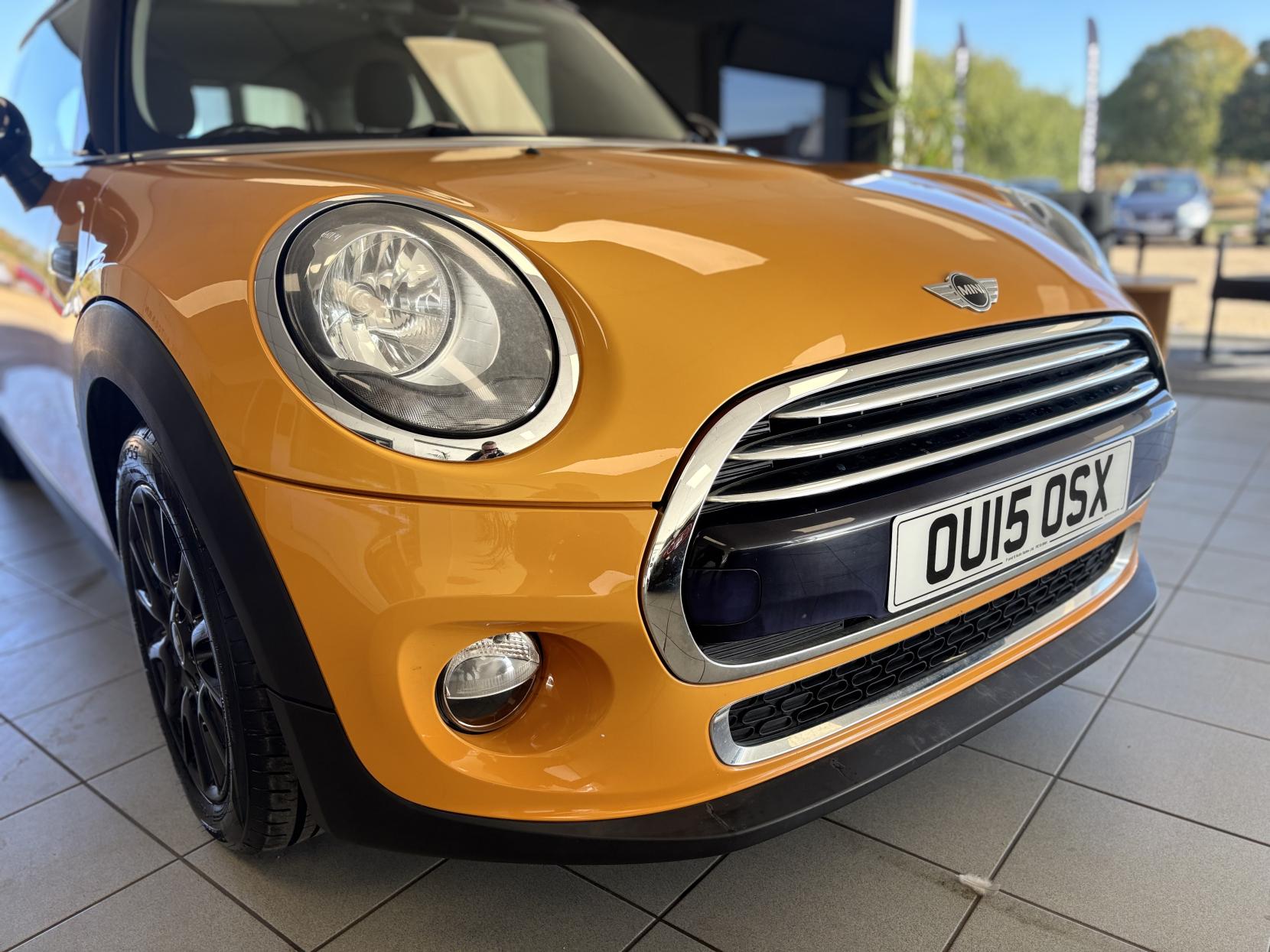 MINI Hatch 1.5 Cooper D Hatchback 3dr Diesel Manual Euro 6 (s/s) (116 ps)