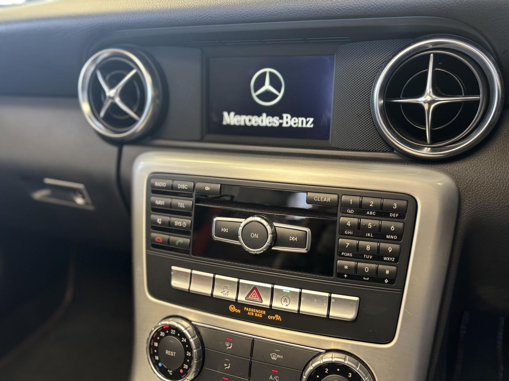 Mercedes-Benz SLK 2.1 SLK250d AMG Sport Convertible 2dr Diesel G-Tronic Euro 6 (s/s) (204 ps)