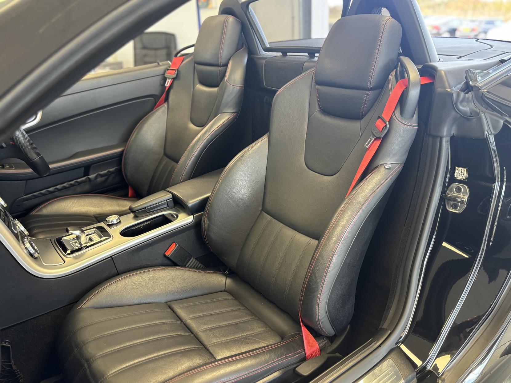 Mercedes-Benz SLK 2.1 SLK250d AMG Sport Convertible 2dr Diesel G-Tronic Euro 6 (s/s) (204 ps)