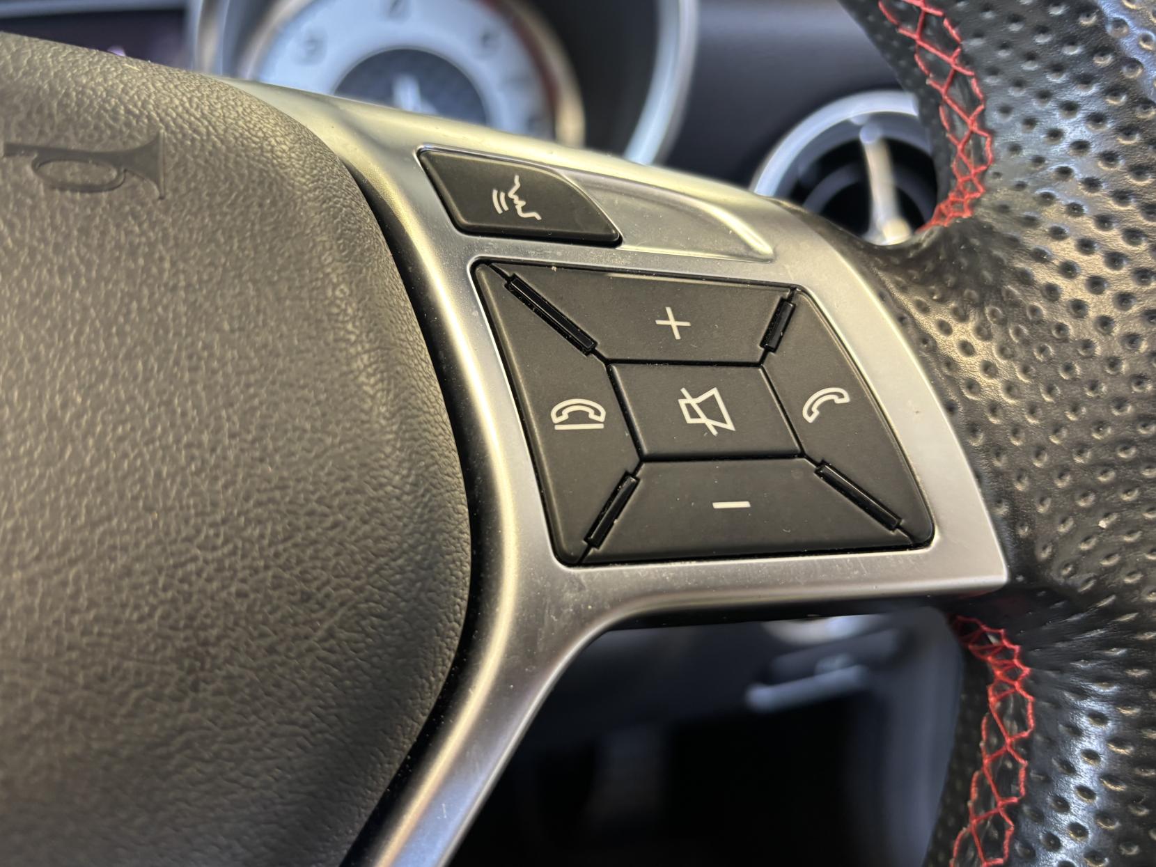 Mercedes-Benz SLK 2.1 SLK250d AMG Sport Convertible 2dr Diesel G-Tronic Euro 6 (s/s) (204 ps)