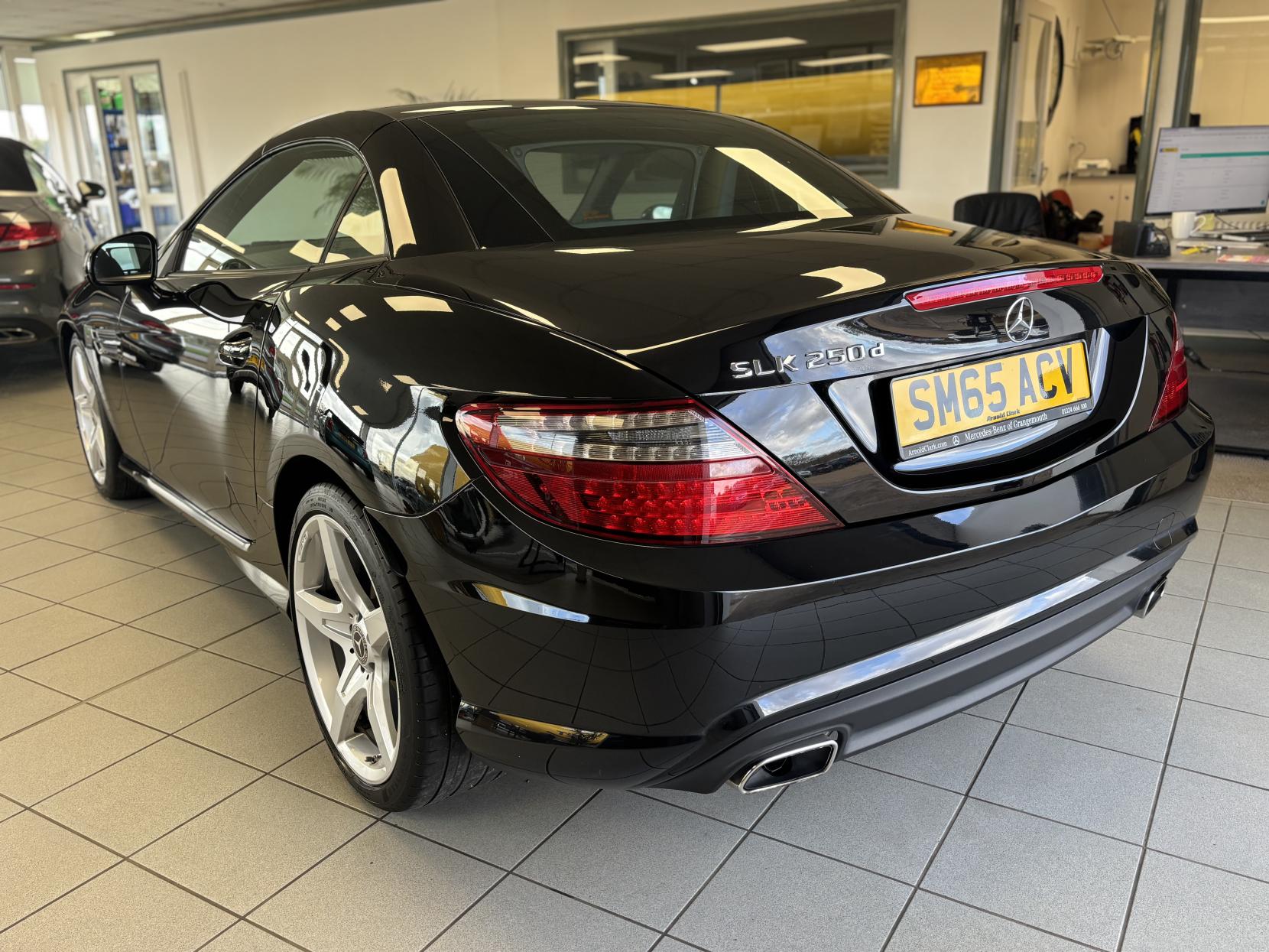 Mercedes-Benz SLK 2.1 SLK250d AMG Sport Convertible 2dr Diesel G-Tronic Euro 6 (s/s) (204 ps)