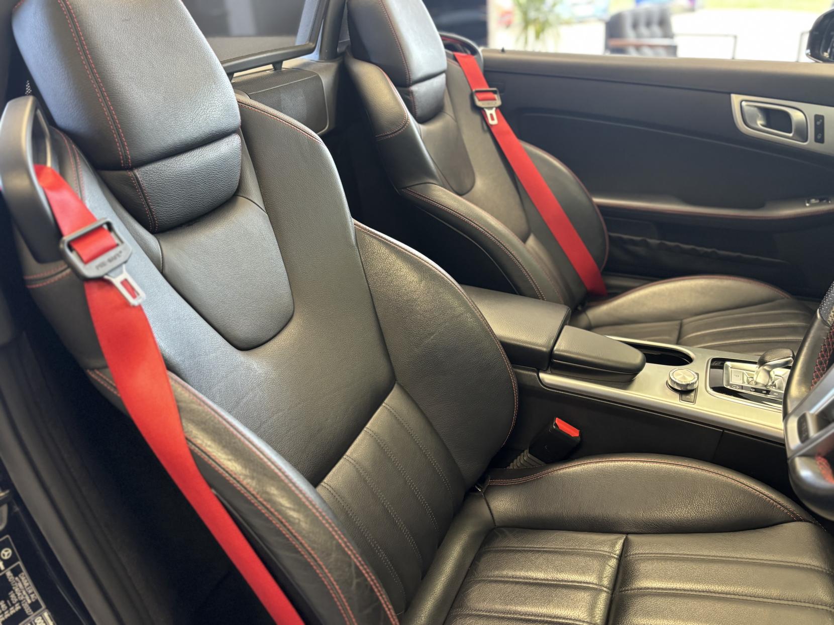 Mercedes-Benz SLK 2.1 SLK250d AMG Sport Convertible 2dr Diesel G-Tronic Euro 6 (s/s) (204 ps)