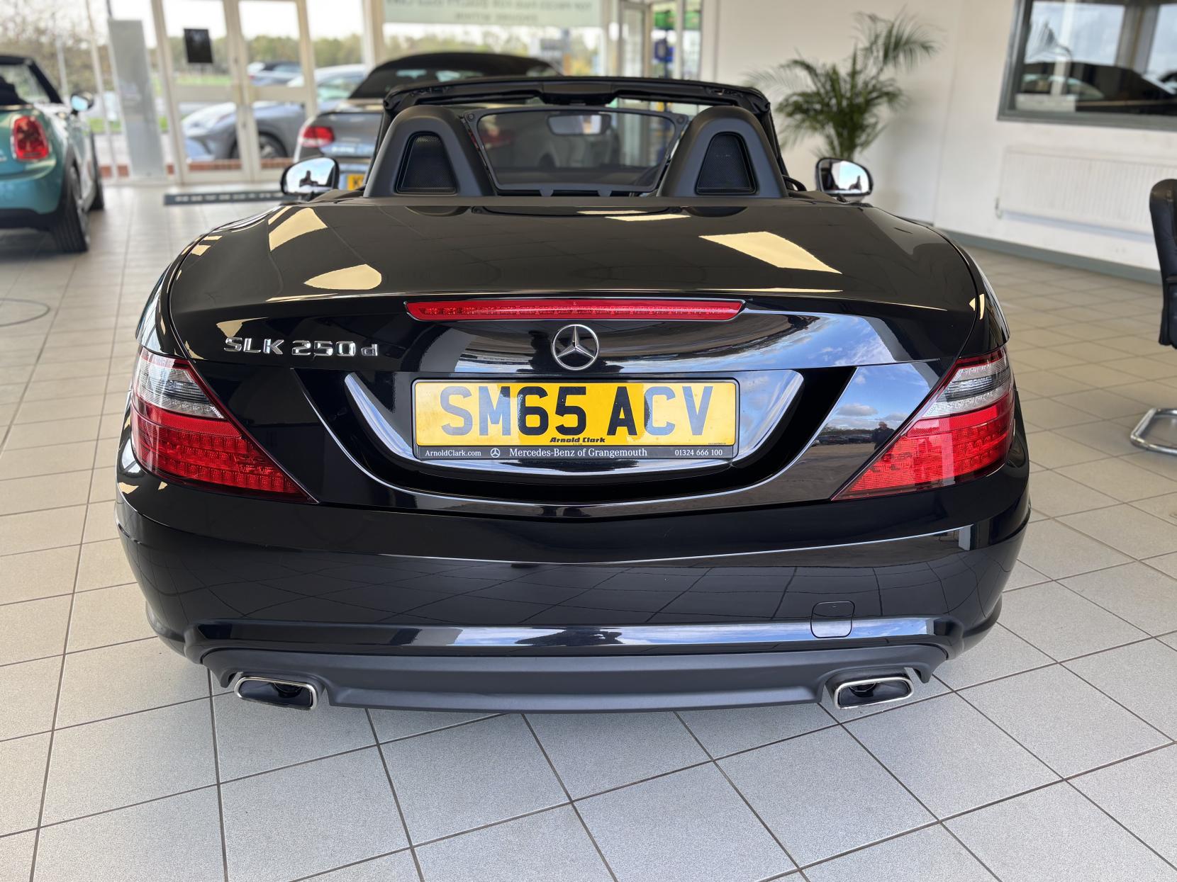 Mercedes-Benz SLK 2.1 SLK250d AMG Sport Convertible 2dr Diesel G-Tronic Euro 6 (s/s) (204 ps)