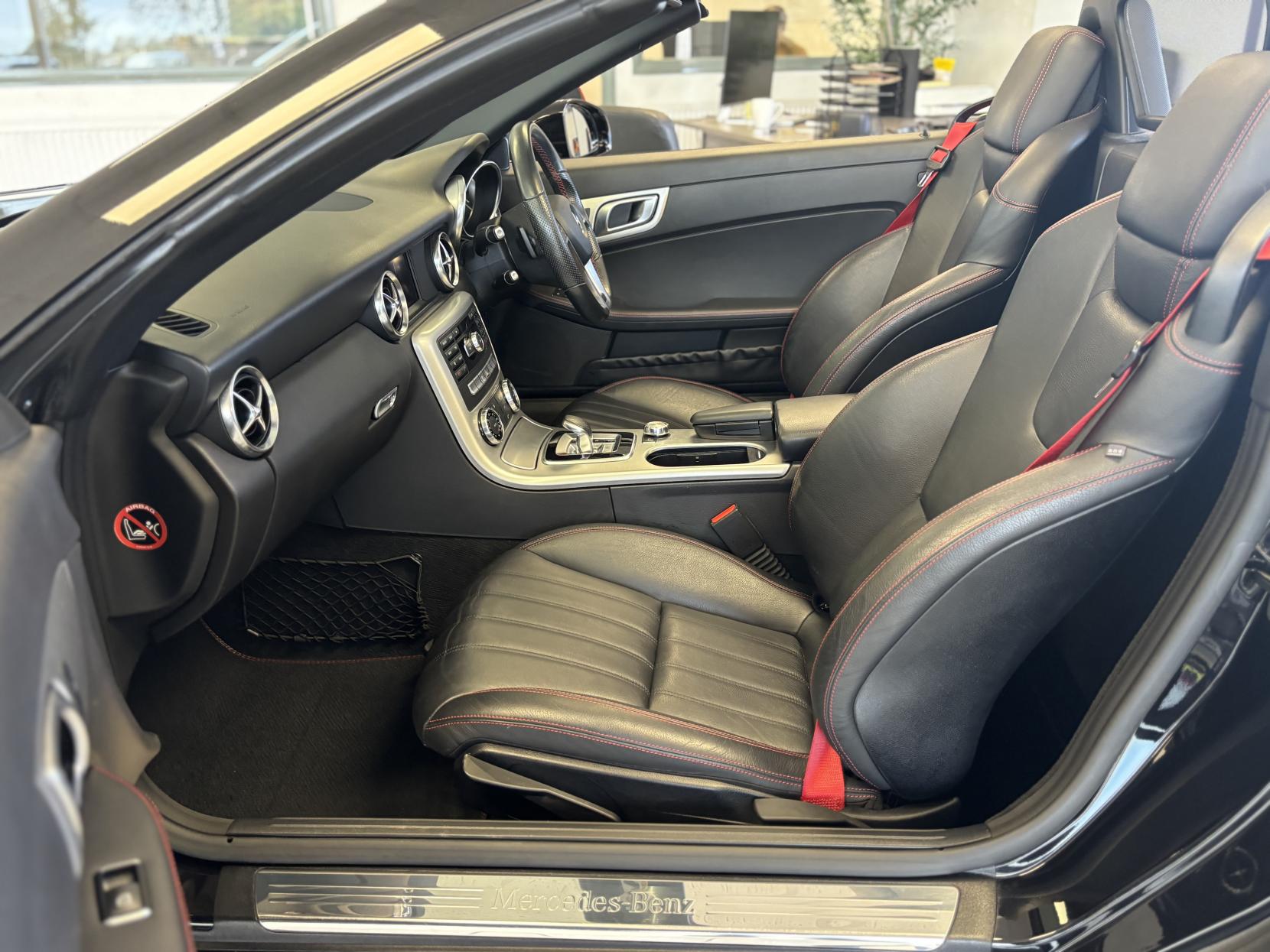 Mercedes-Benz SLK 2.1 SLK250d AMG Sport Convertible 2dr Diesel G-Tronic Euro 6 (s/s) (204 ps)