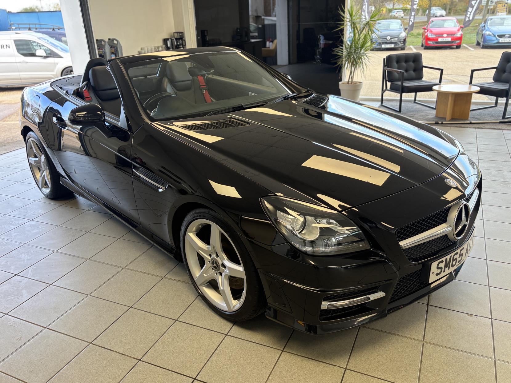 Mercedes-Benz SLK 2.1 SLK250d AMG Sport Convertible 2dr Diesel G-Tronic Euro 6 (s/s) (204 ps)