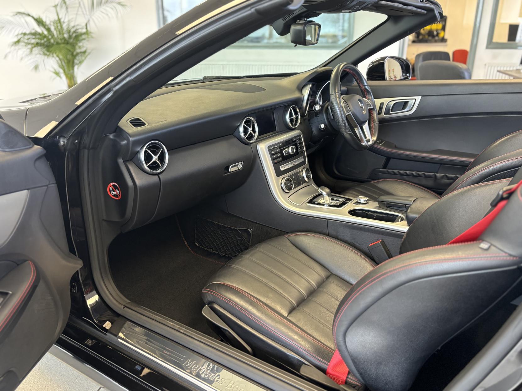 Mercedes-Benz SLK 2.1 SLK250d AMG Sport Convertible 2dr Diesel G-Tronic Euro 6 (s/s) (204 ps)