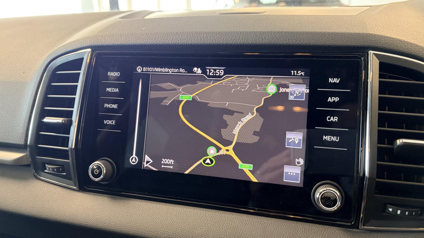 Skoda Karoq 2.0 TDI SE Technology SUV 5dr Diesel Manual Euro 6 (s/s) (150 ps)