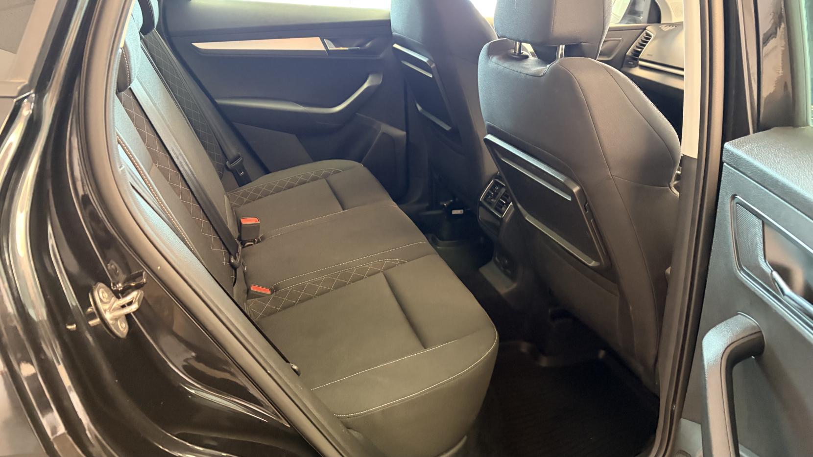 Skoda Karoq 2.0 TDI SE Technology SUV 5dr Diesel Manual Euro 6 (s/s) (150 ps)