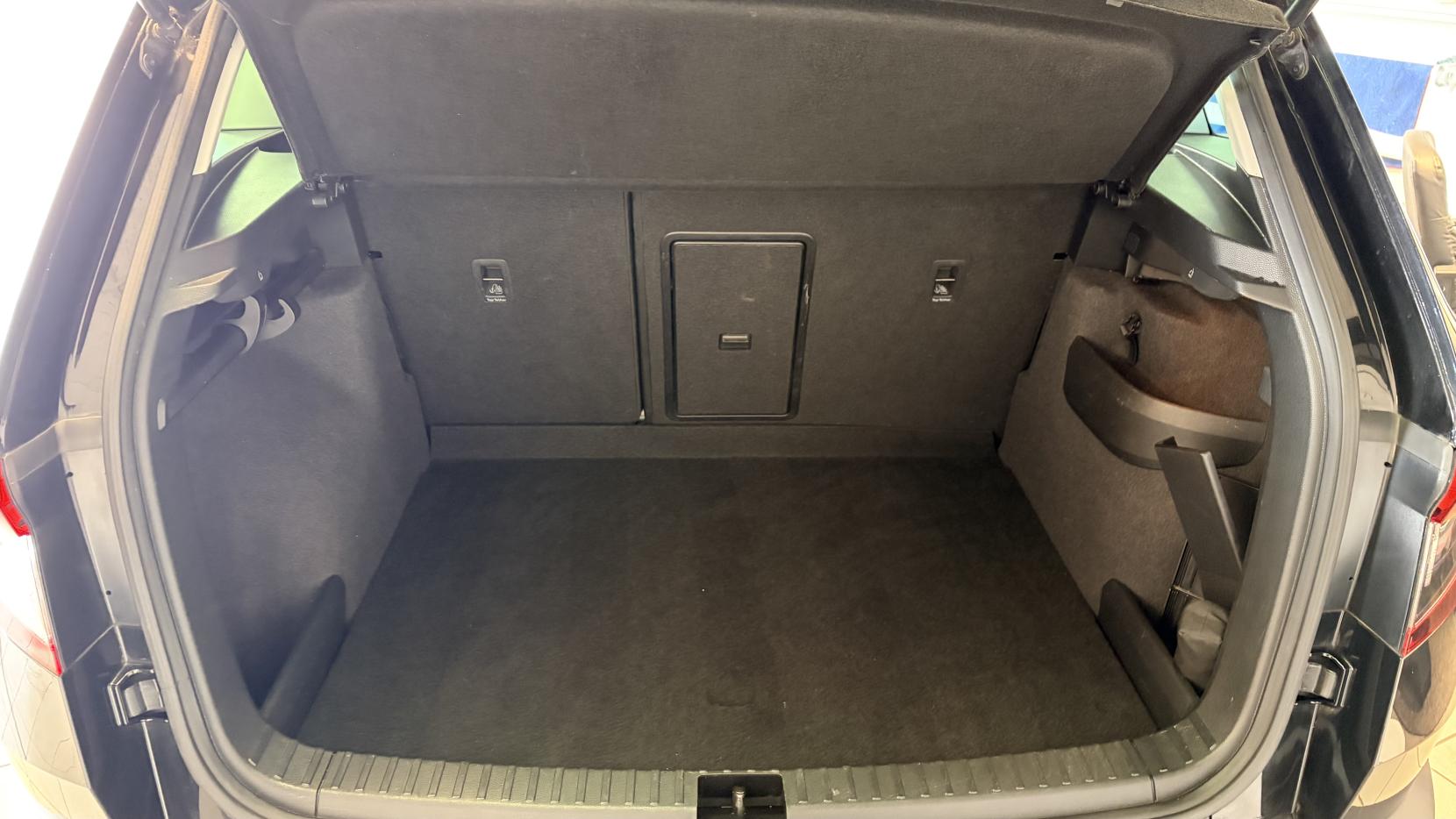 Skoda Karoq 2.0 TDI SE Technology SUV 5dr Diesel Manual Euro 6 (s/s) (150 ps)