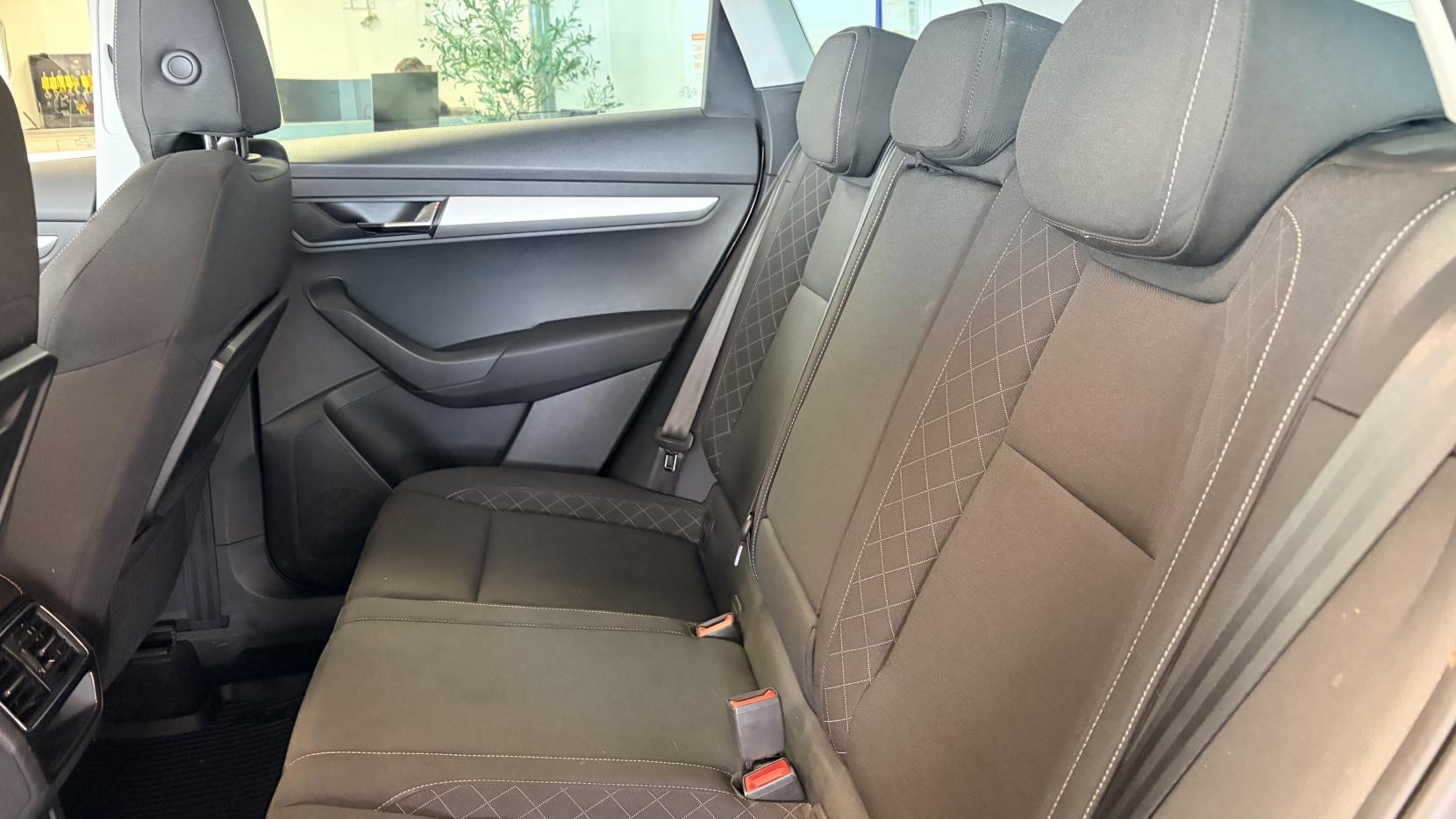 Skoda Karoq 2.0 TDI SE Technology SUV 5dr Diesel Manual Euro 6 (s/s) (150 ps)