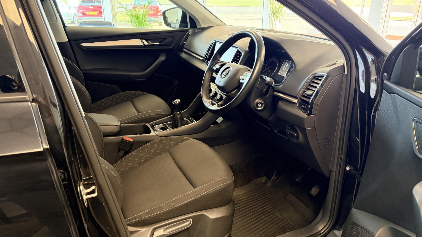 Skoda Karoq 2.0 TDI SE Technology SUV 5dr Diesel Manual Euro 6 (s/s) (150 ps)