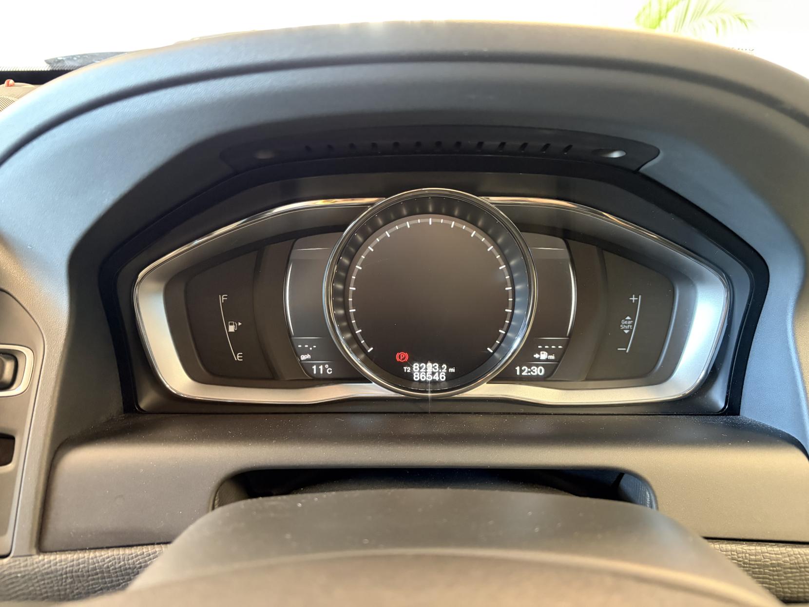 Volvo XC60 2.0 D4 SE Lux Nav SUV 5dr Diesel Manual Euro 6 (s/s) (190 ps)