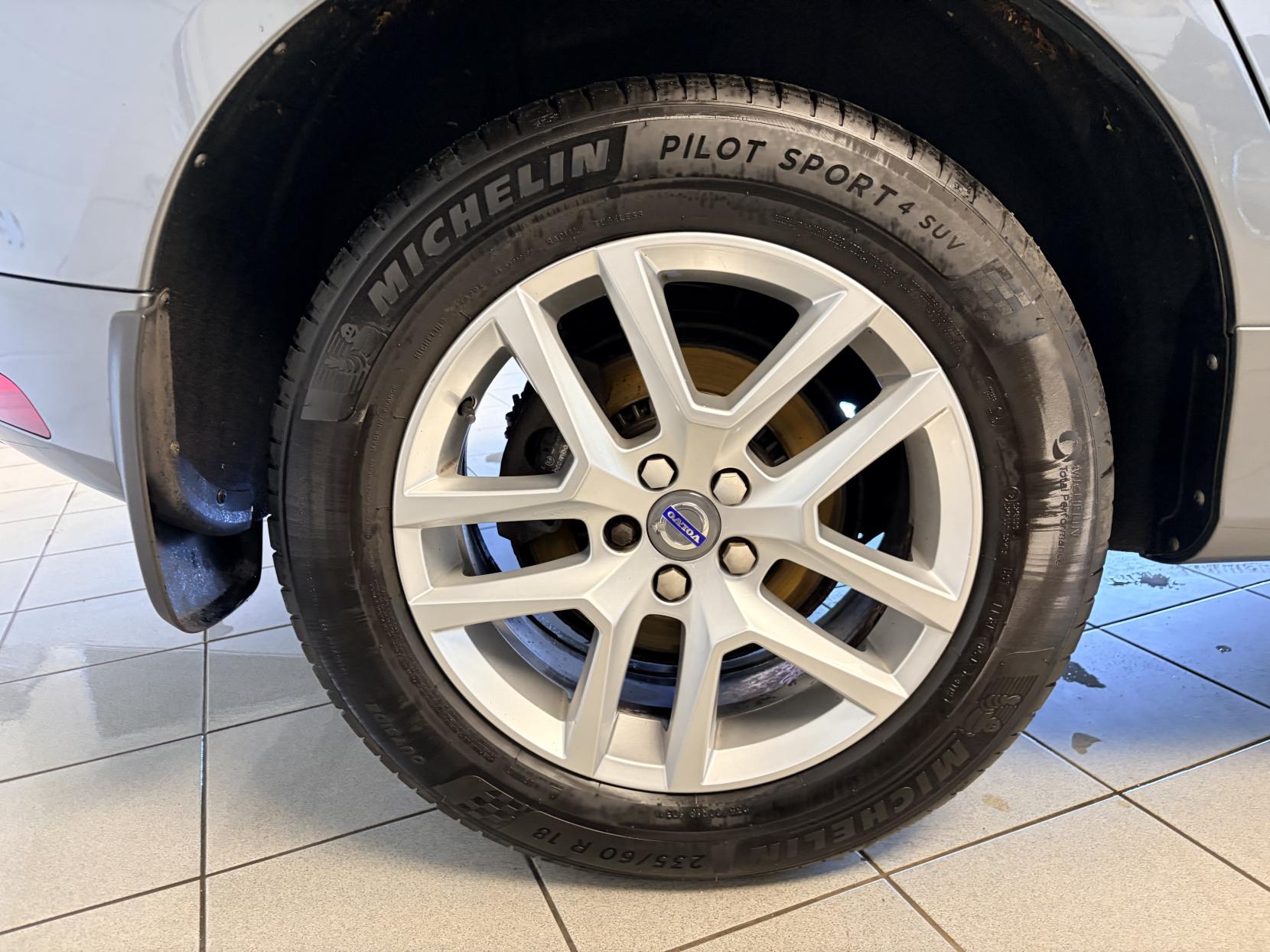 Volvo XC60 2.0 D4 SE Lux Nav SUV 5dr Diesel Manual Euro 6 (s/s) (190 ps)