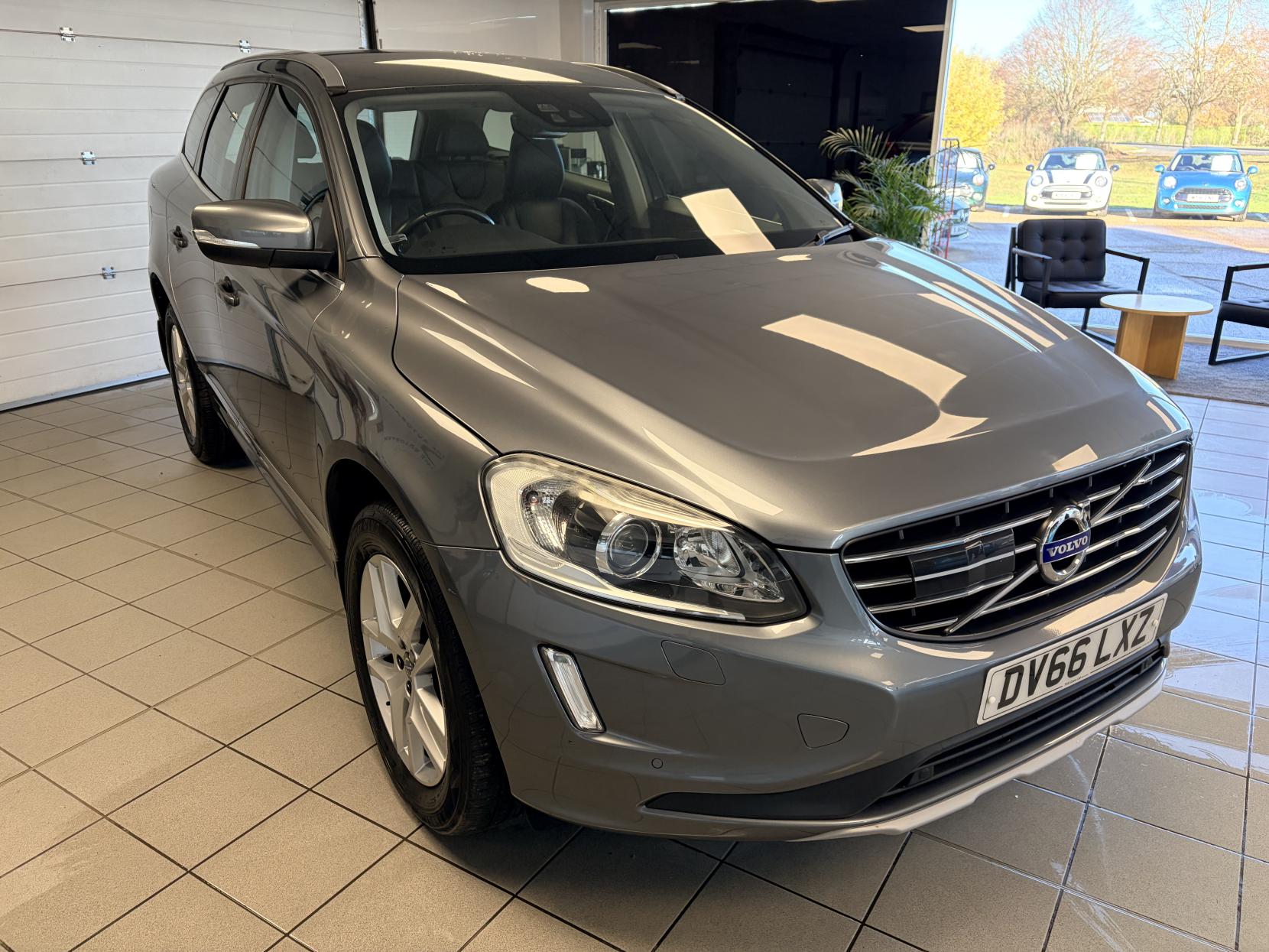 Volvo XC60 2.0 D4 SE Lux Nav SUV 5dr Diesel Manual Euro 6 (s/s) (190 ps)