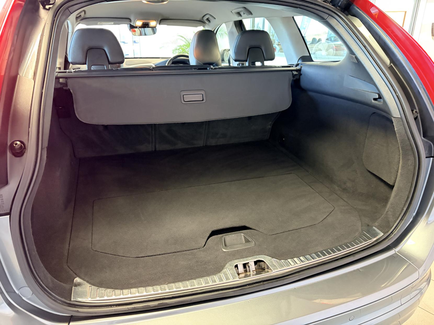 Volvo XC60 2.0 D4 SE Lux Nav SUV 5dr Diesel Manual Euro 6 (s/s) (190 ps)