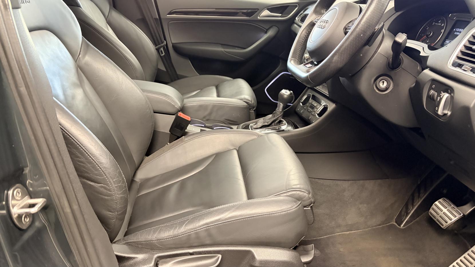 Audi Q3 2.0 TFSI Black Edition SUV 5dr Petrol S Tronic quattro Euro 6 (s/s) (180 ps)