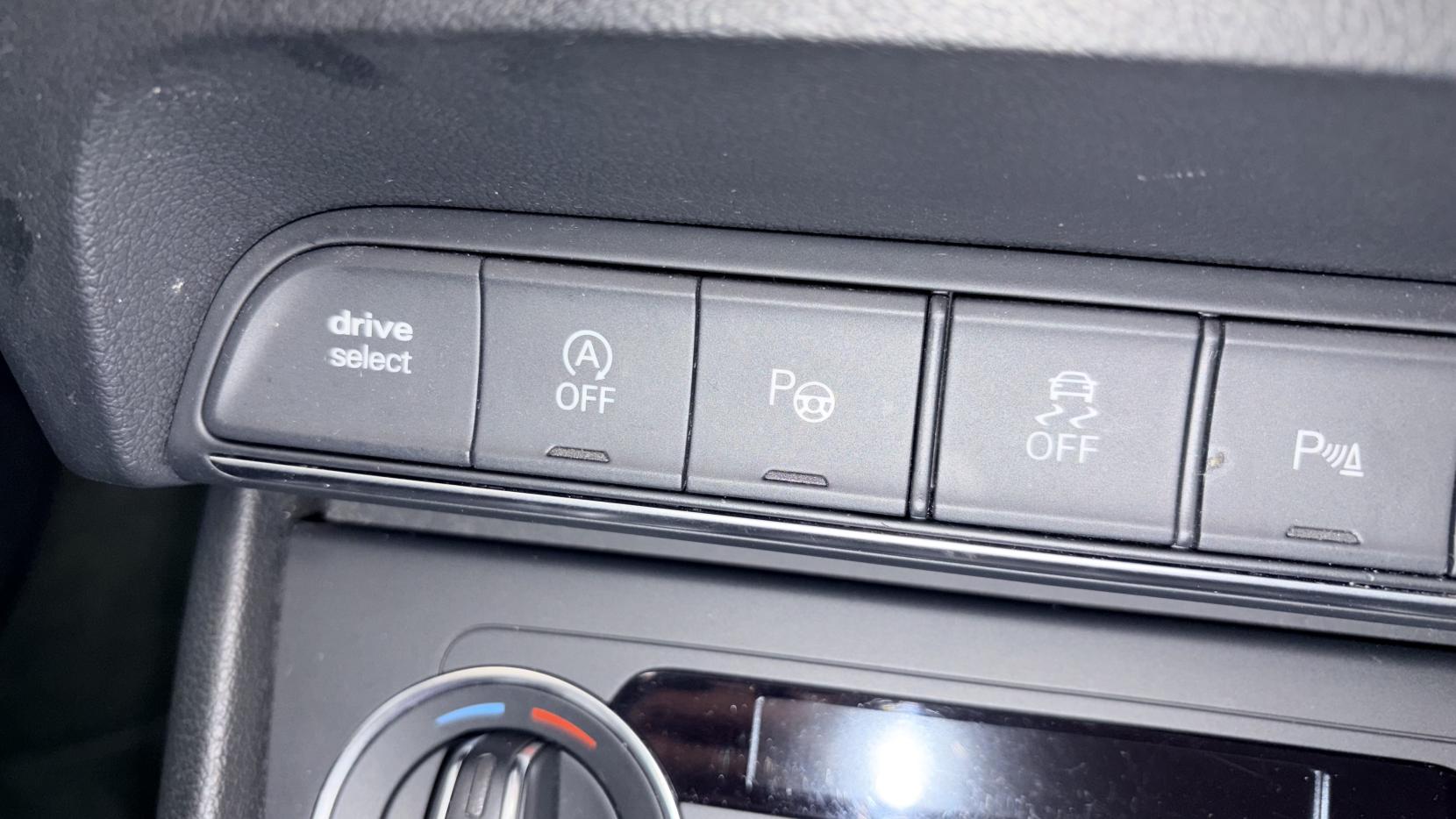 Audi Q3 2.0 TFSI Black Edition SUV 5dr Petrol S Tronic quattro Euro 6 (s/s) (180 ps)