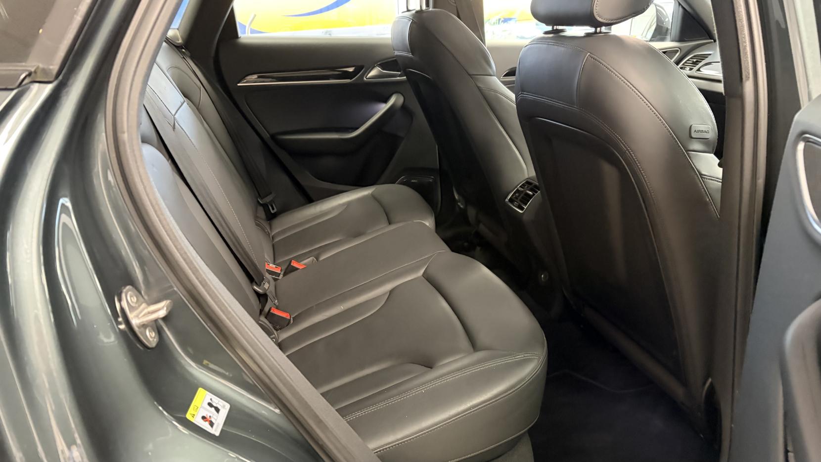 Audi Q3 2.0 TFSI Black Edition SUV 5dr Petrol S Tronic quattro Euro 6 (s/s) (180 ps)