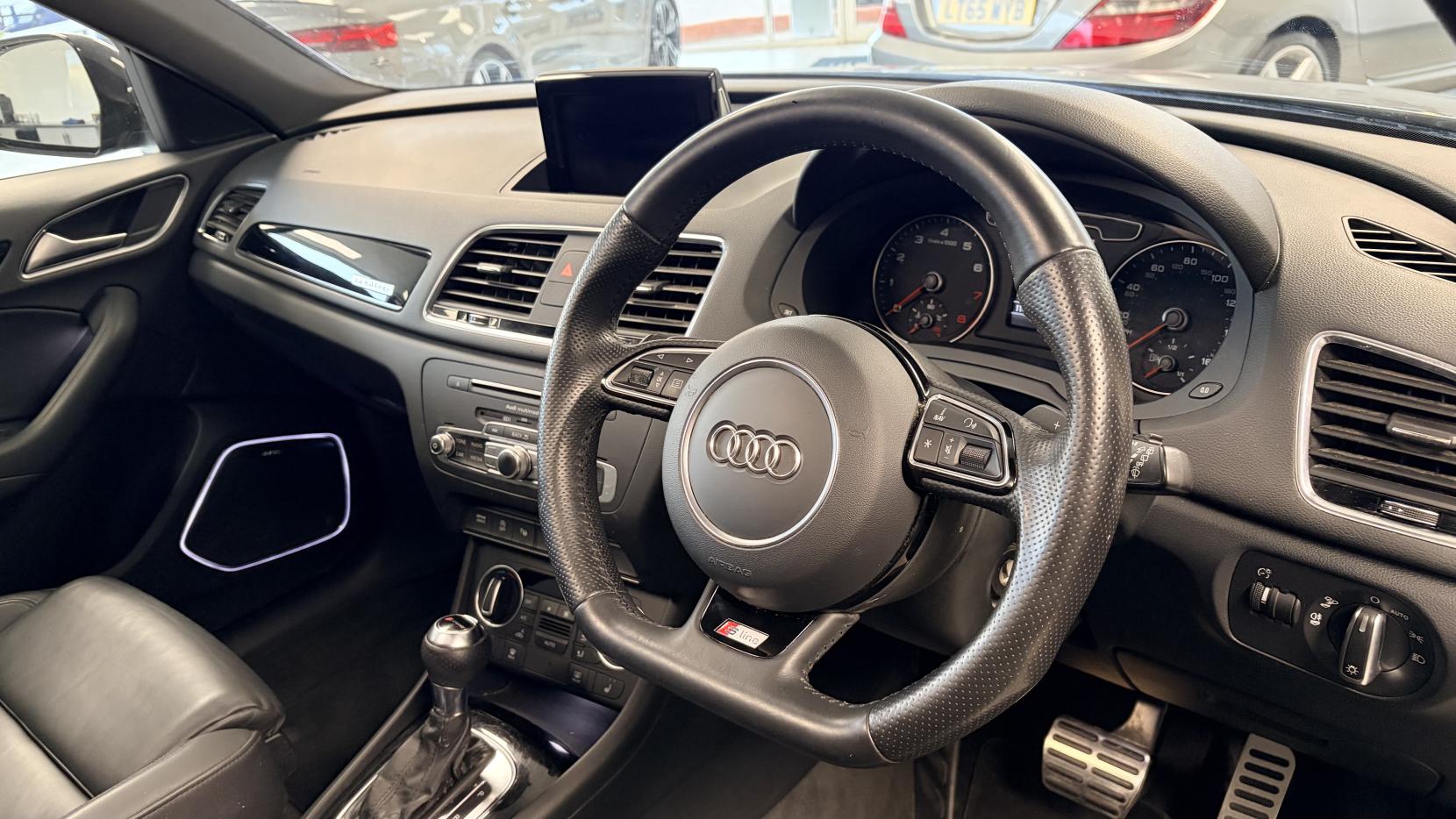 Audi Q3 2.0 TFSI Black Edition SUV 5dr Petrol S Tronic quattro Euro 6 (s/s) (180 ps)