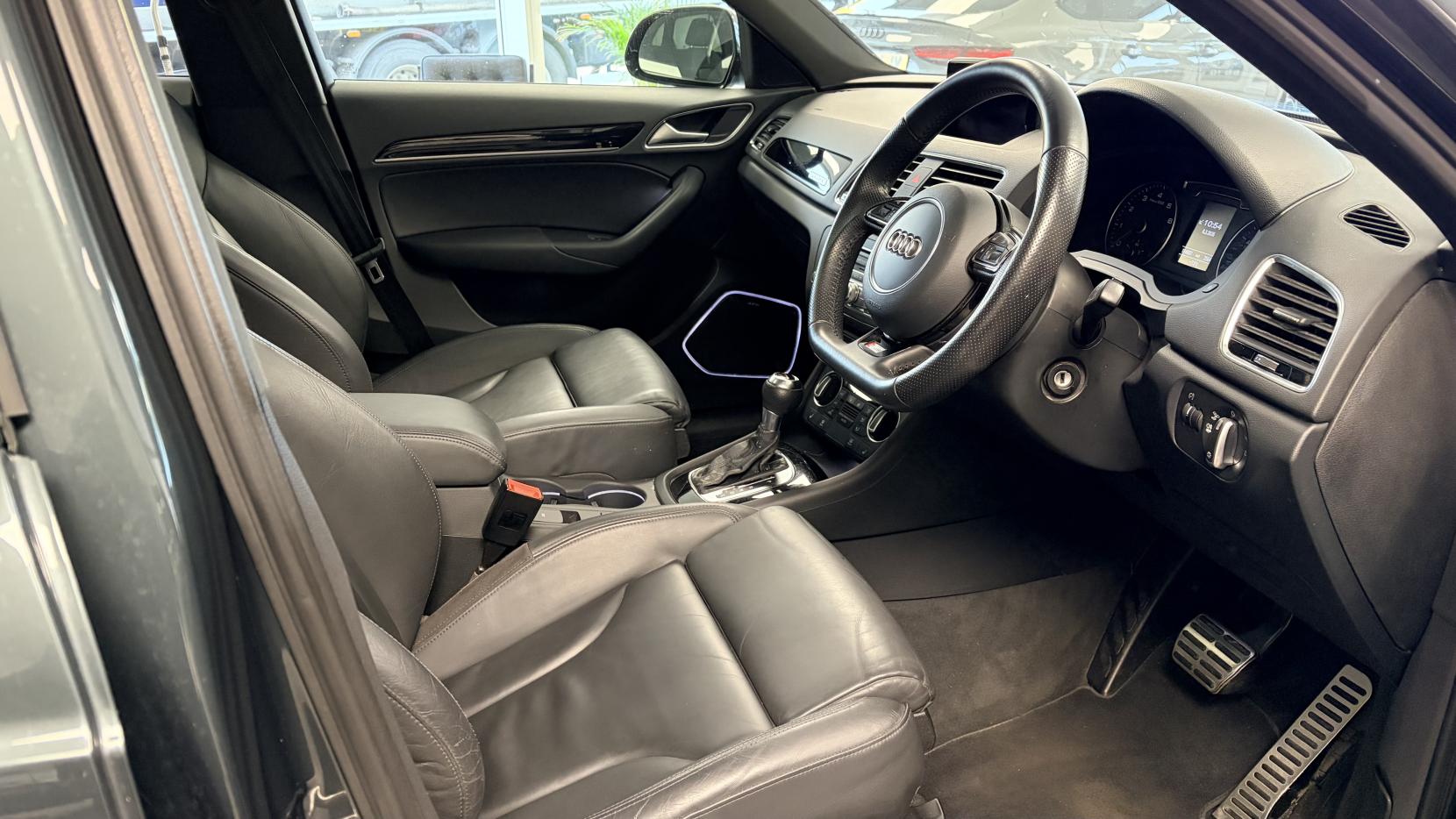 Audi Q3 2.0 TFSI Black Edition SUV 5dr Petrol S Tronic quattro Euro 6 (s/s) (180 ps)