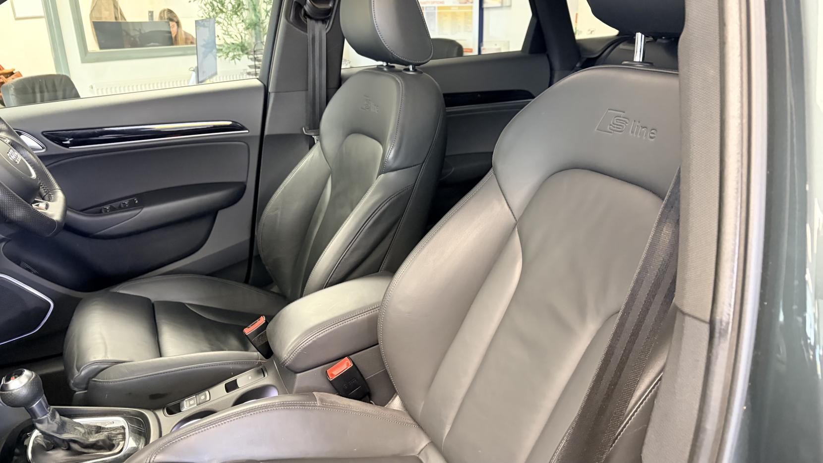 Audi Q3 2.0 TFSI Black Edition SUV 5dr Petrol S Tronic quattro Euro 6 (s/s) (180 ps)