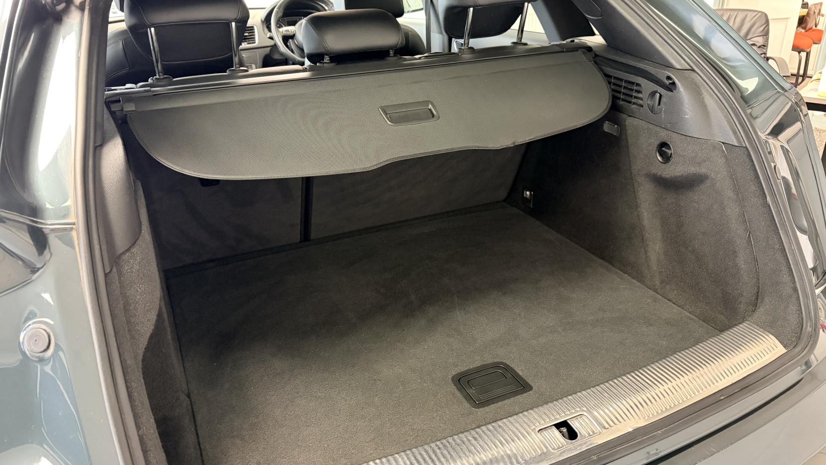 Audi Q3 2.0 TFSI Black Edition SUV 5dr Petrol S Tronic quattro Euro 6 (s/s) (180 ps)