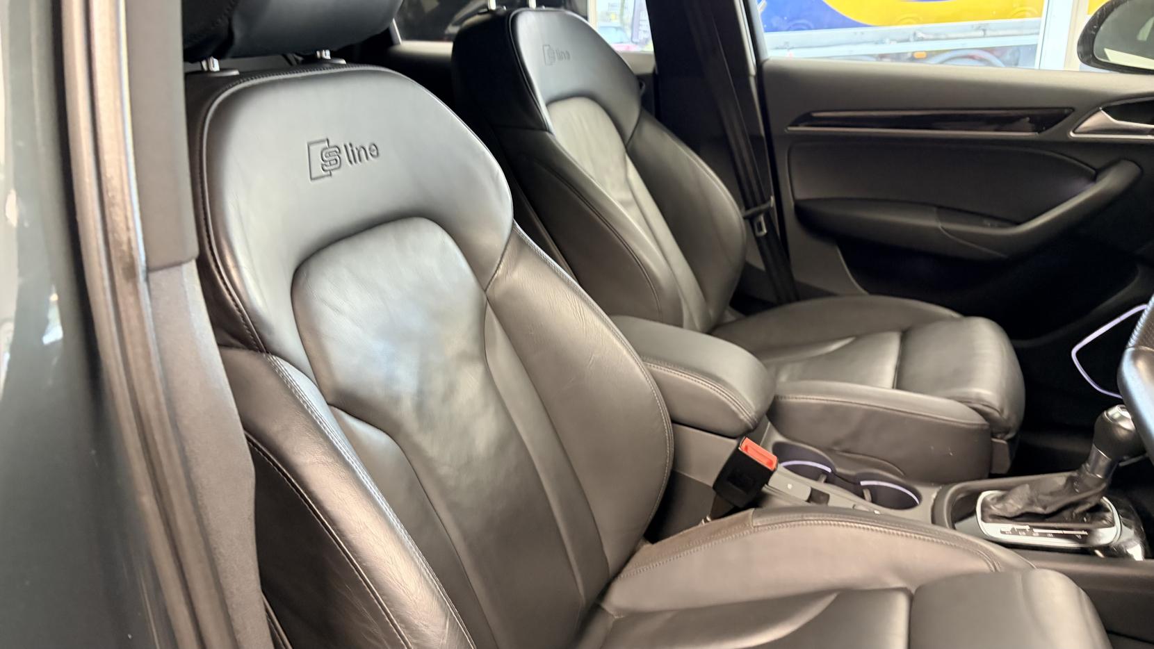 Audi Q3 2.0 TFSI Black Edition SUV 5dr Petrol S Tronic quattro Euro 6 (s/s) (180 ps)