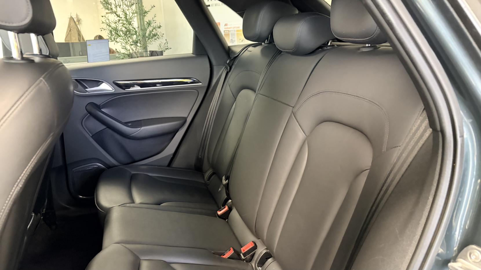 Audi Q3 2.0 TFSI Black Edition SUV 5dr Petrol S Tronic quattro Euro 6 (s/s) (180 ps)