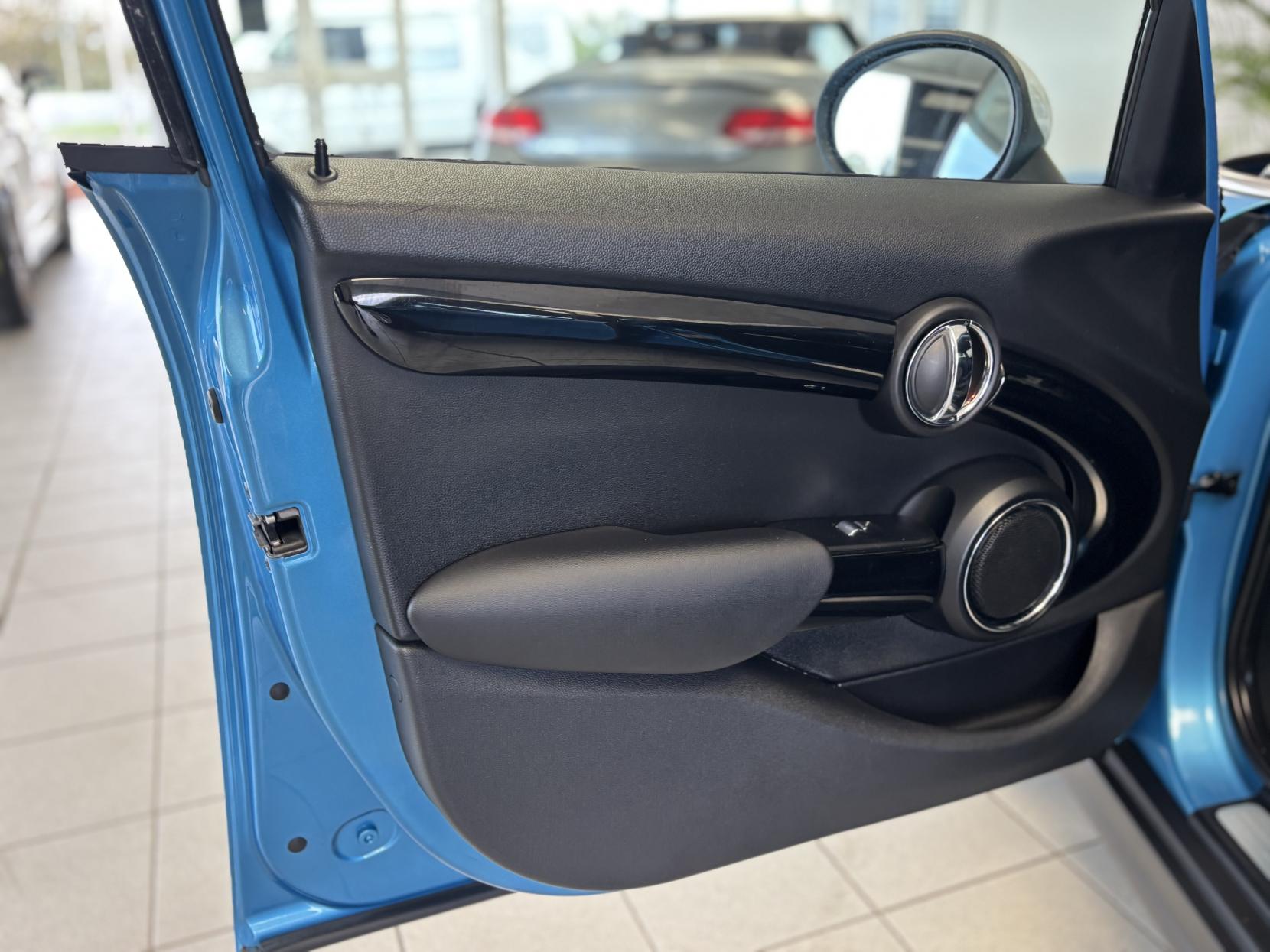 MINI Hatch 1.5 Cooper Hatchback 5dr Petrol Manual Euro 6 (s/s) (136 ps)