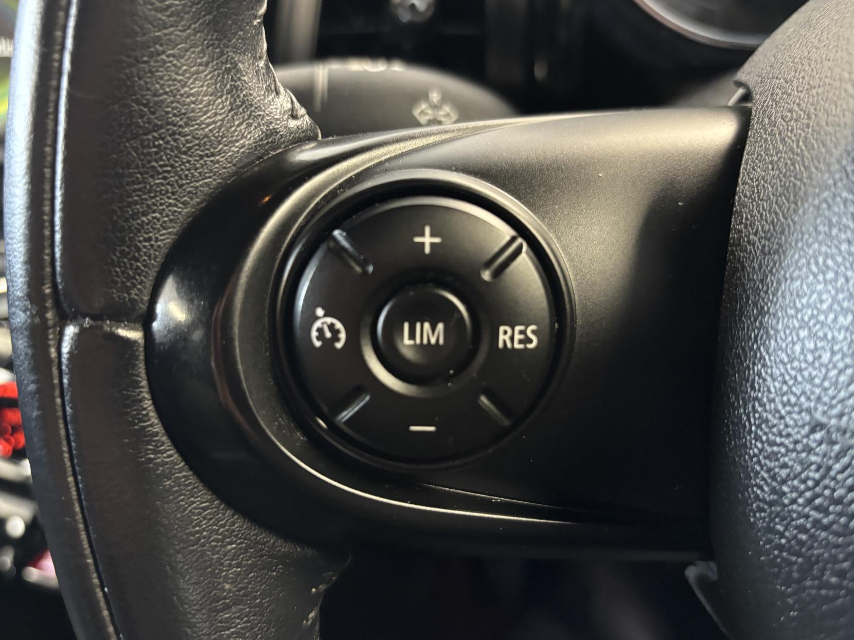 MINI Hatch 1.5 Cooper Hatchback 5dr Petrol Manual Euro 6 (s/s) (136 ps)