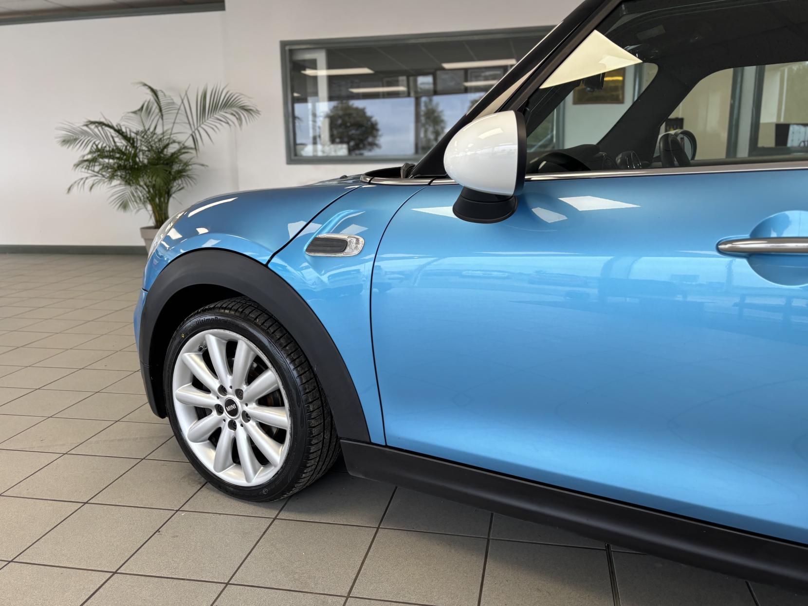 MINI Hatch 1.5 Cooper Hatchback 5dr Petrol Manual Euro 6 (s/s) (136 ps)