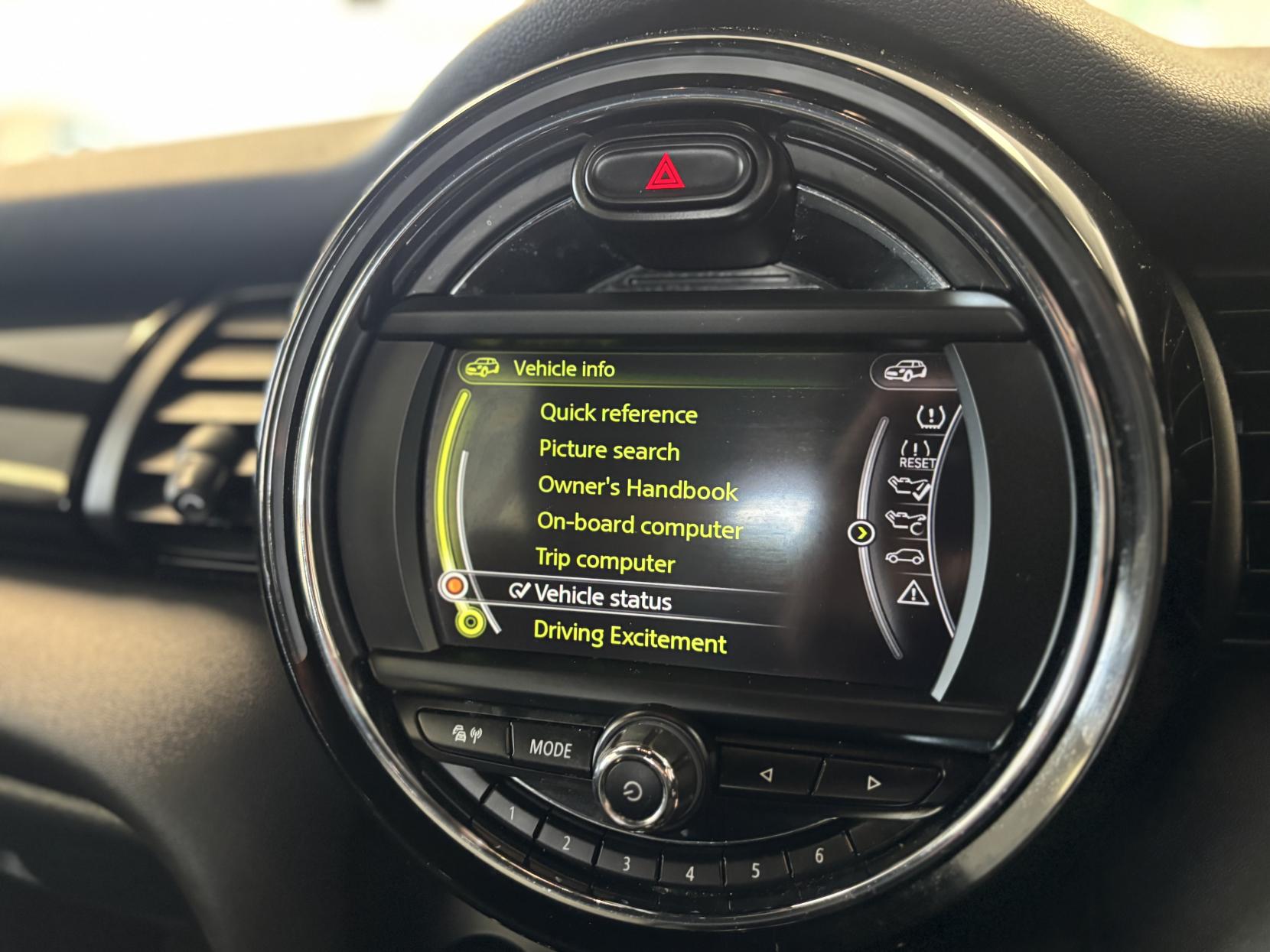 MINI Hatch 1.5 Cooper Hatchback 5dr Petrol Manual Euro 6 (s/s) (136 ps)