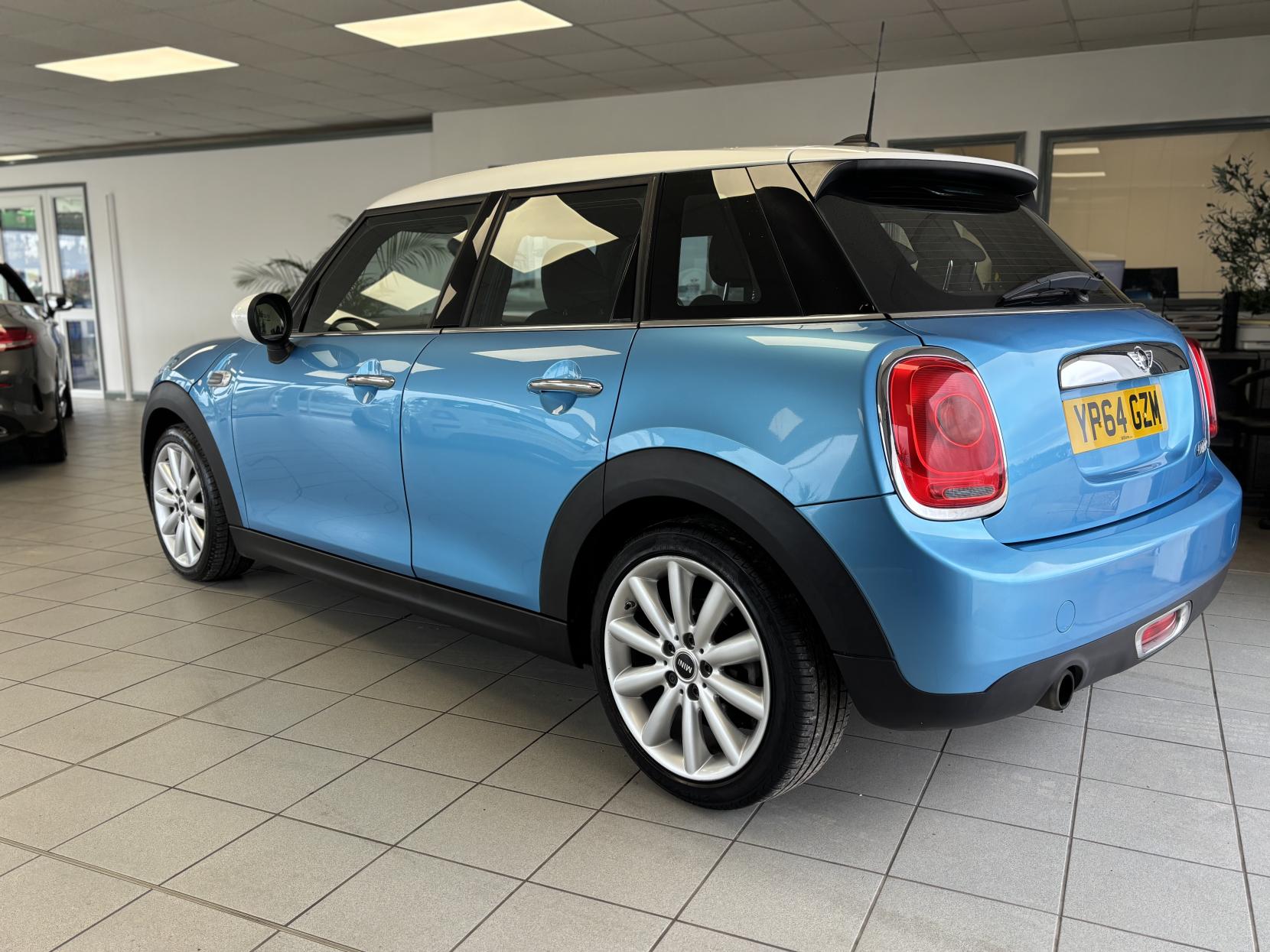 MINI Hatch 1.5 Cooper Hatchback 5dr Petrol Manual Euro 6 (s/s) (136 ps)