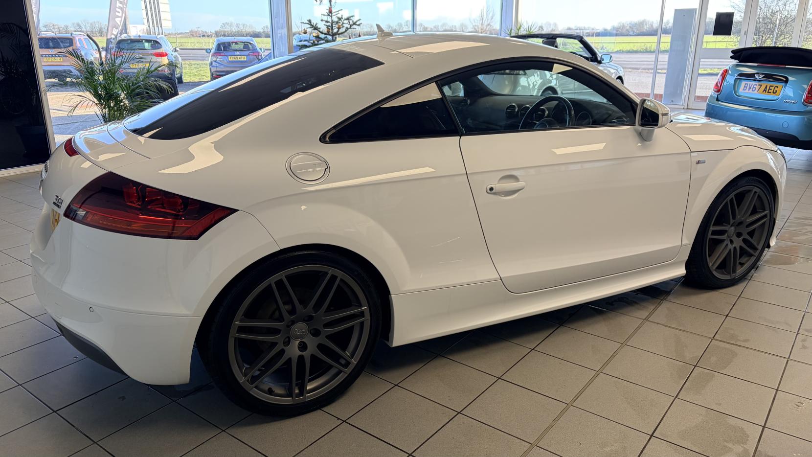 Audi TT 2.0 TDI Black Edition Coupe 3dr Diesel Manual quattro Euro 5 (170 ps)
