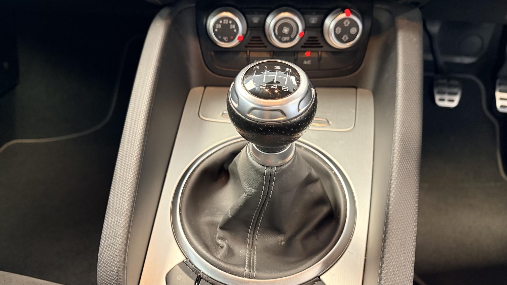 Audi TT 2.0 TDI Black Edition Coupe 3dr Diesel Manual quattro Euro 5 (170 ps)