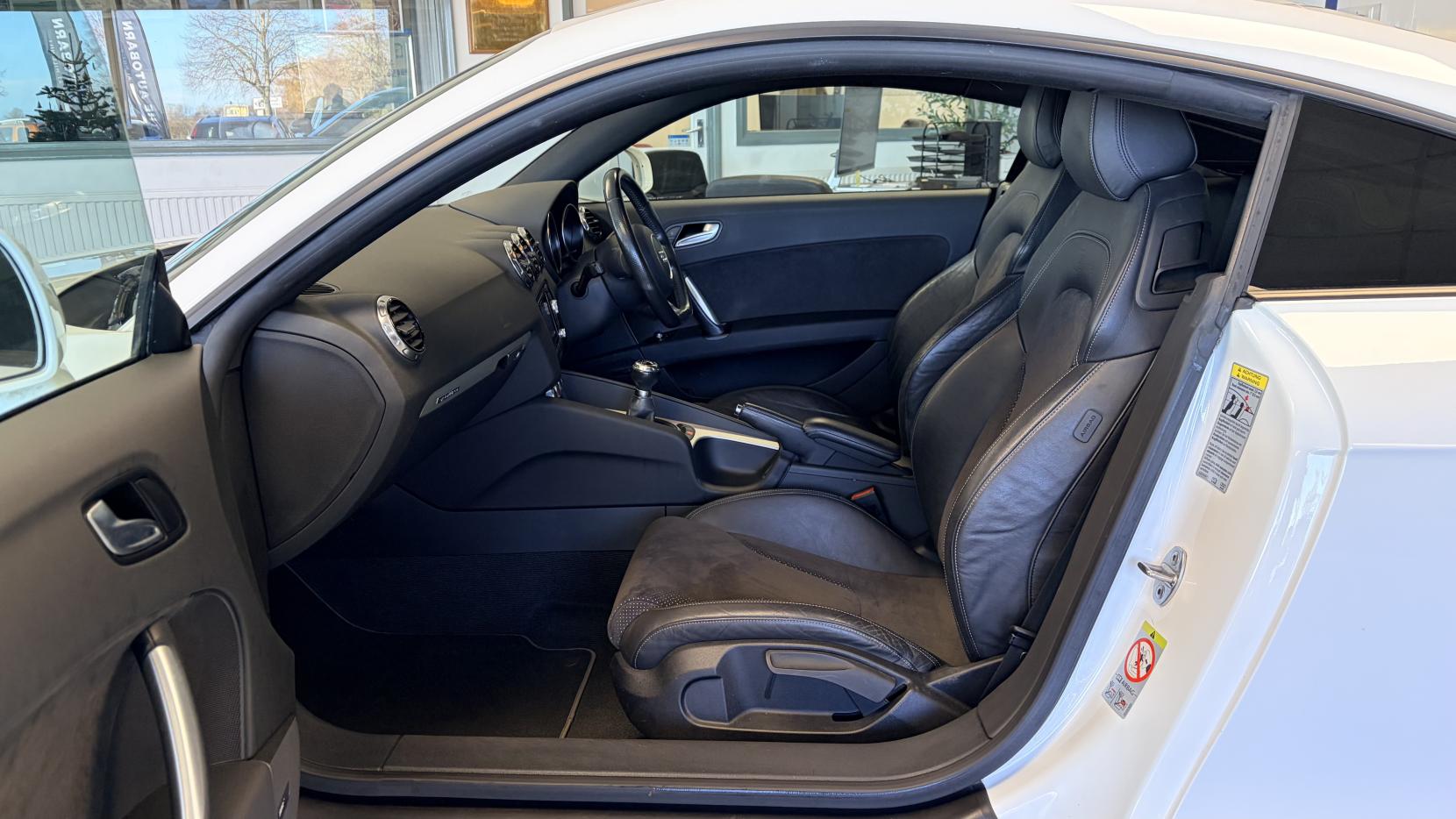 Audi TT 2.0 TDI Black Edition Coupe 3dr Diesel Manual quattro Euro 5 (170 ps)