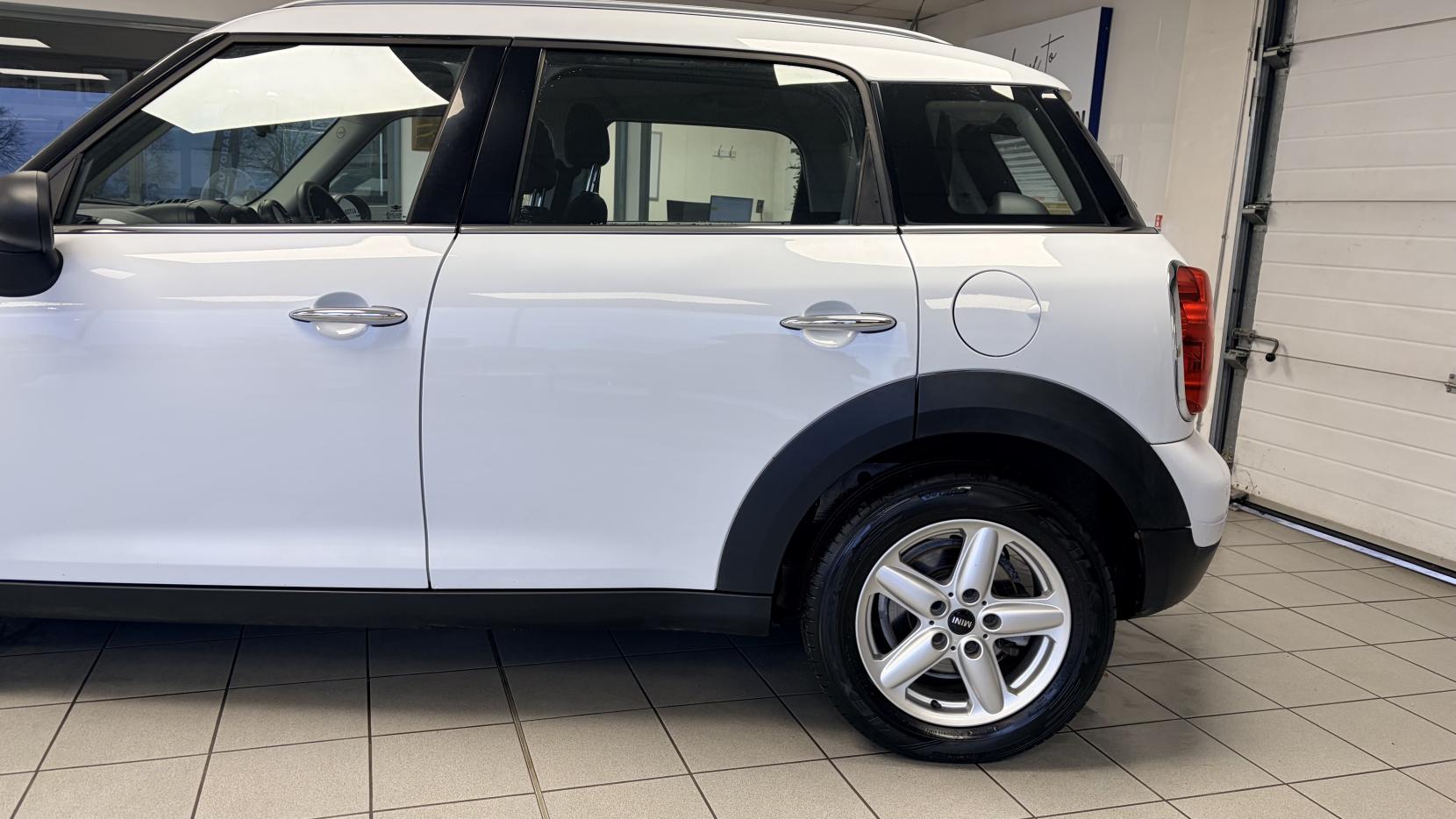 MINI Countryman 1.6 One D SUV 5dr Diesel Manual Euro 5 (s/s) (90 ps)